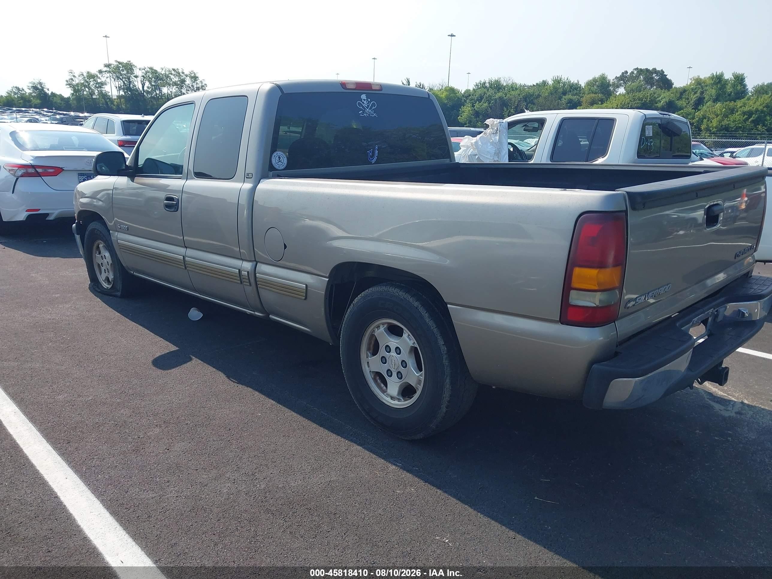 2001 Chevrolet Silverado 1500 Ls Silver vin: 2GCEC19T611367815