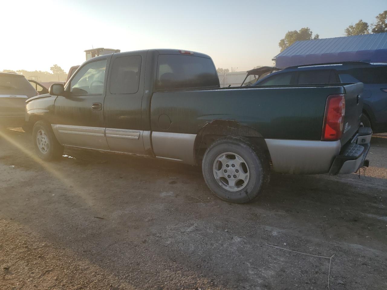 2003 Chevrolet Silverado C1500 Green vin: 2GCEC19T631228562