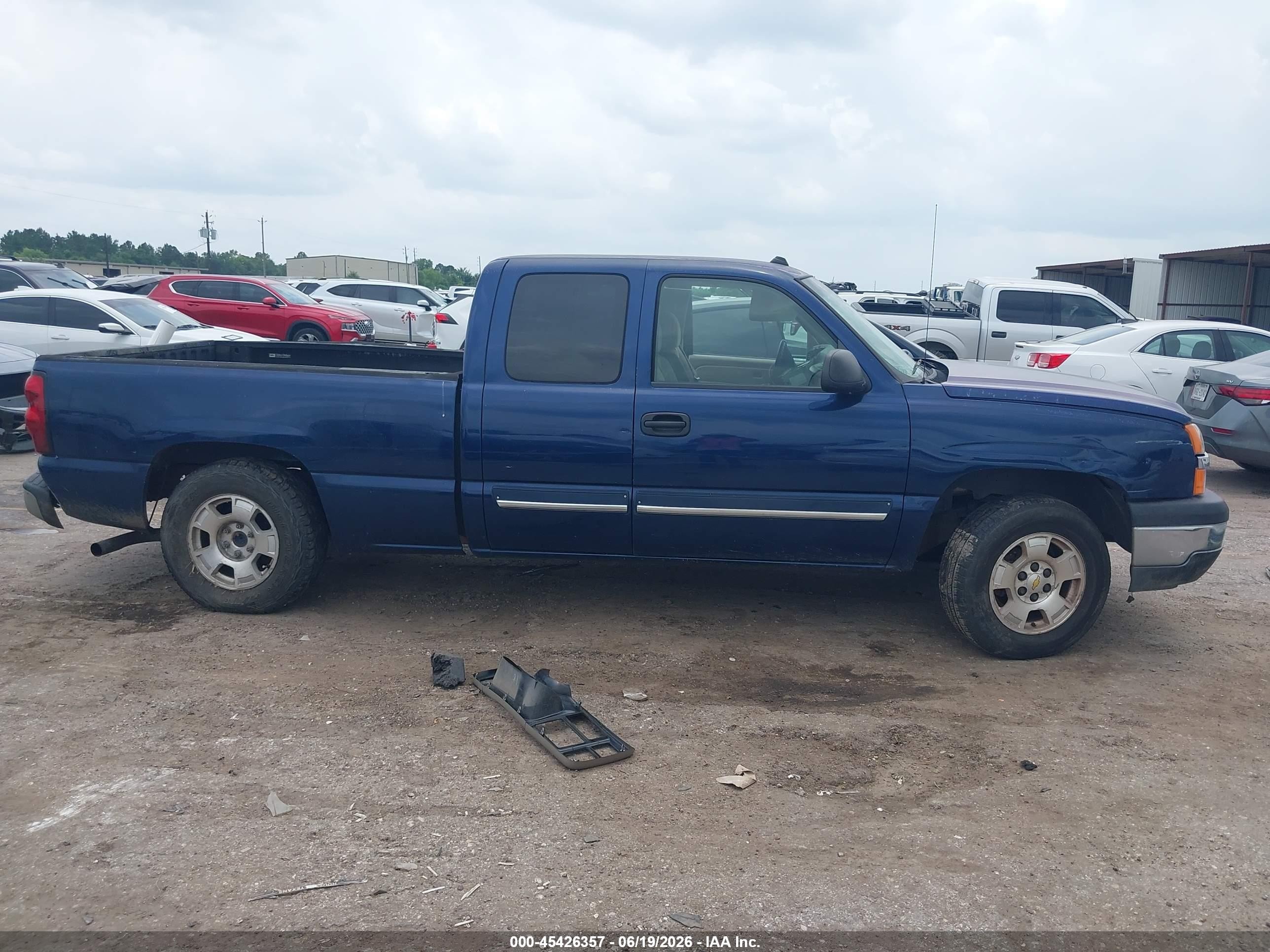 2004 Chevrolet Silverado 1500 Ls Blue vin: 2GCEC19T641364773