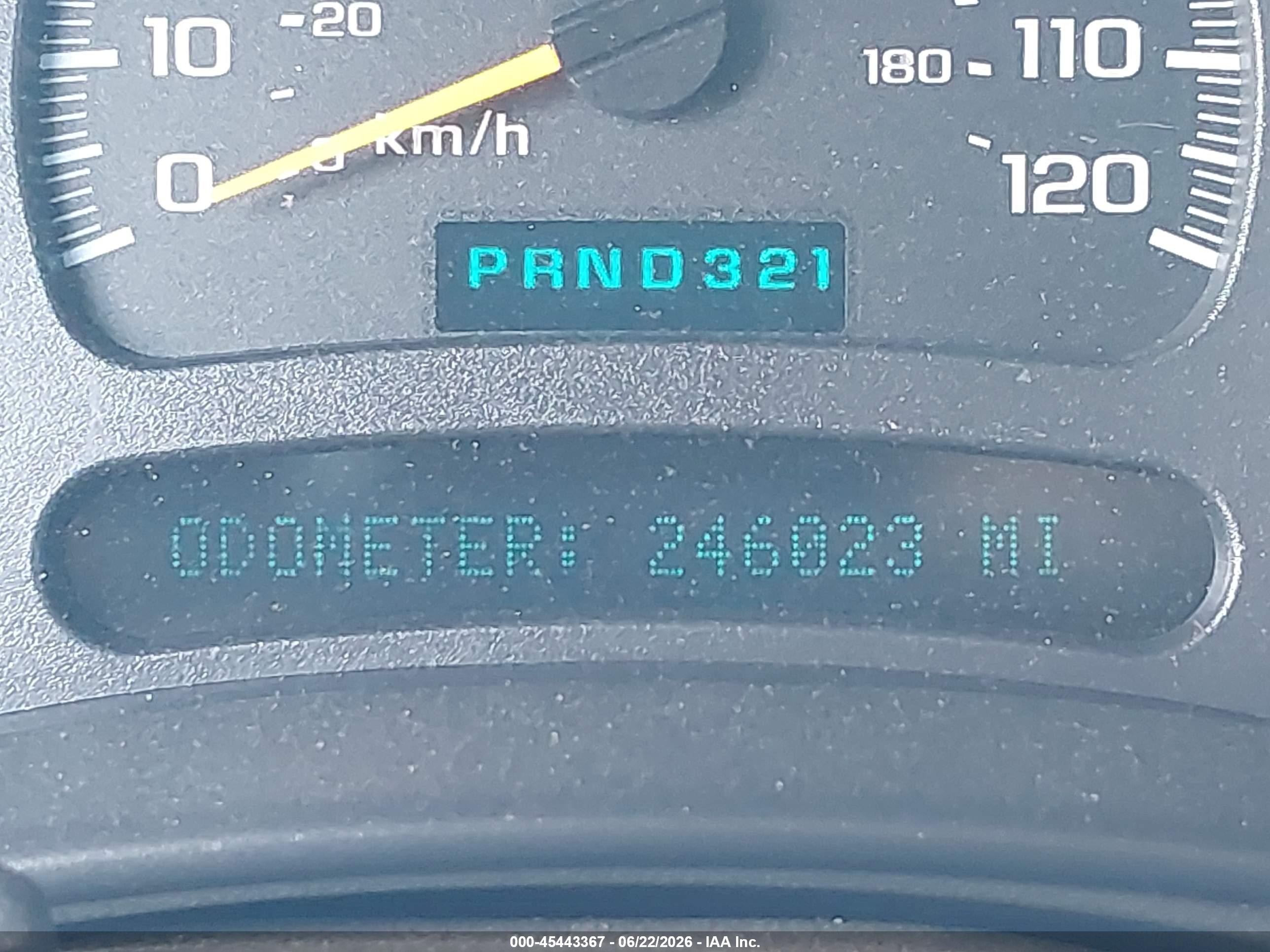 2004 Chevrolet Silverado 1500 Ls White vin: 2GCEC19T641384733