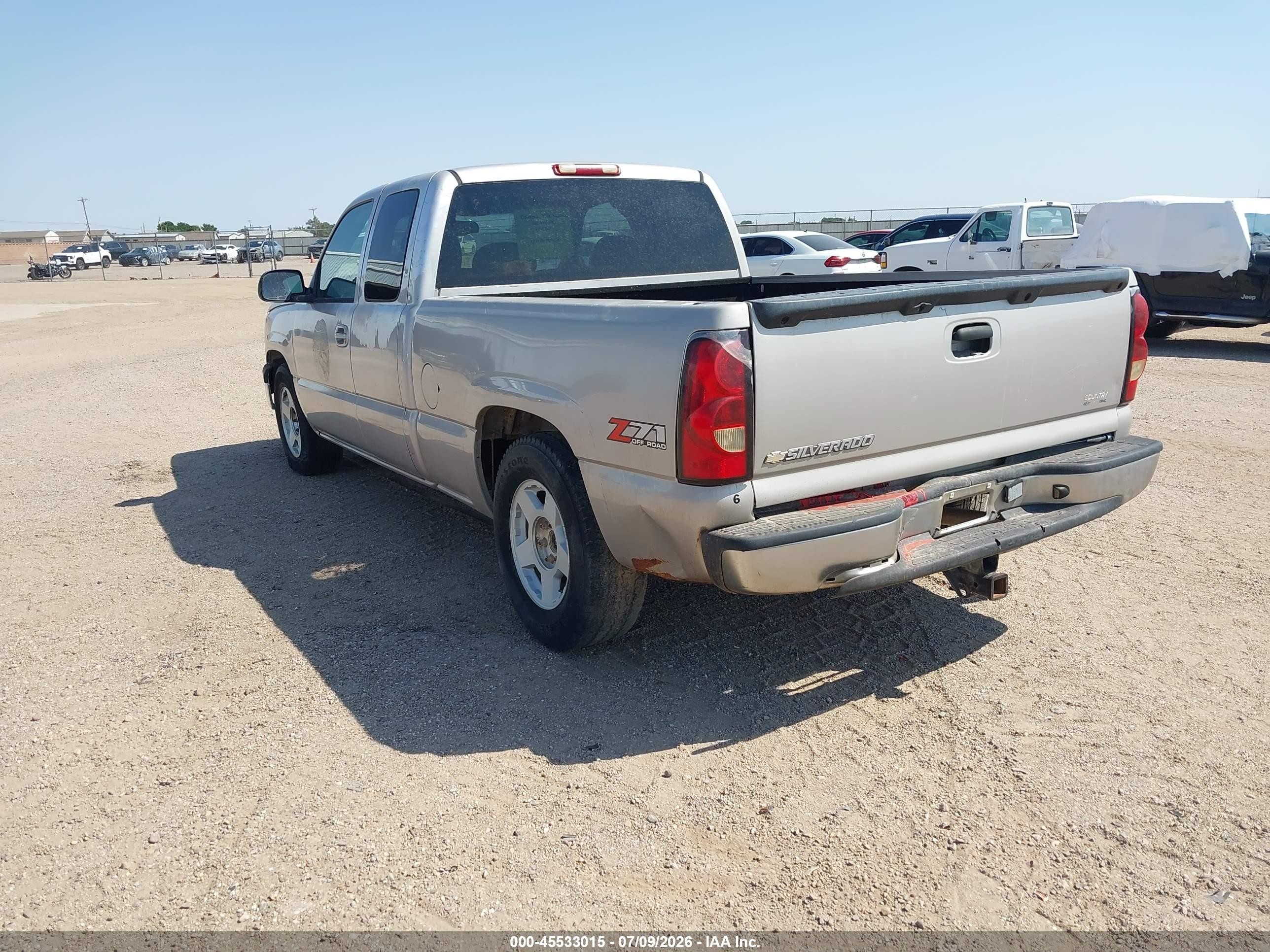 2005 Chevrolet Silverado 1500 Ls Серый vin: 2GCEC19T651141120