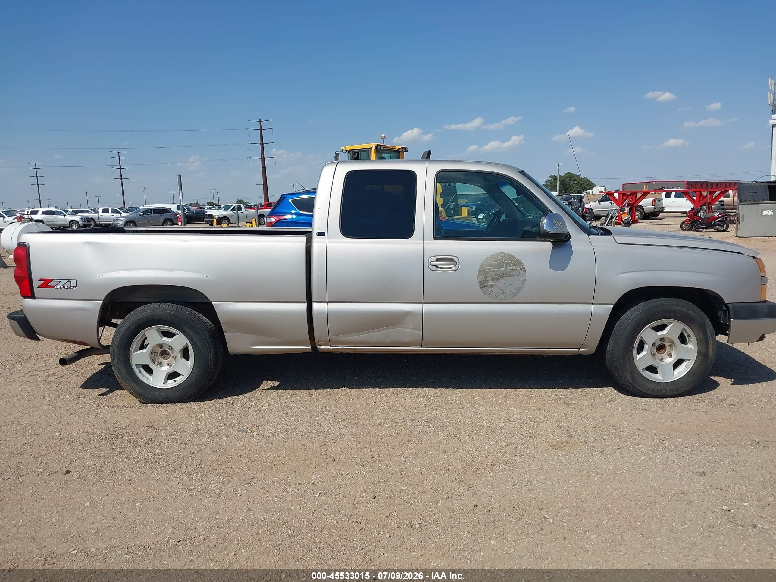 2005 Chevrolet Silverado 1500 Ls Серый vin: 2GCEC19T651141120