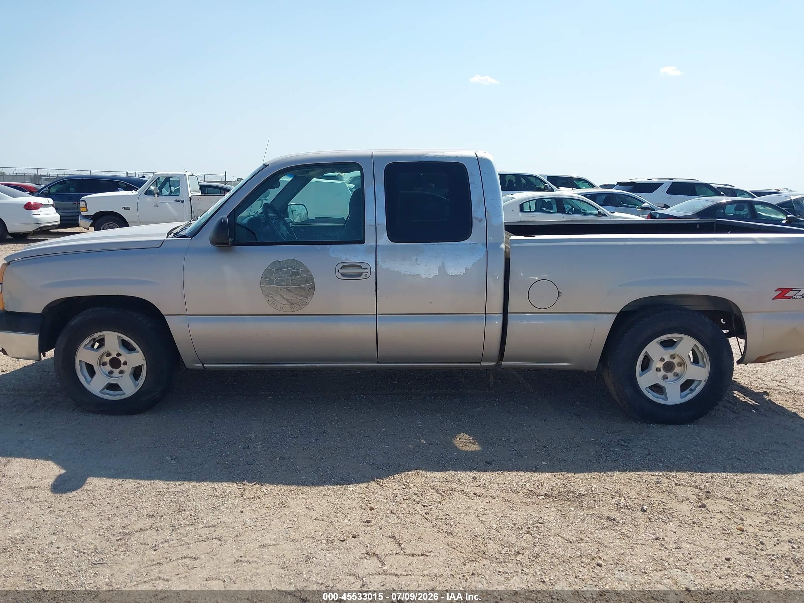 2005 Chevrolet Silverado 1500 Ls Серый vin: 2GCEC19T651141120