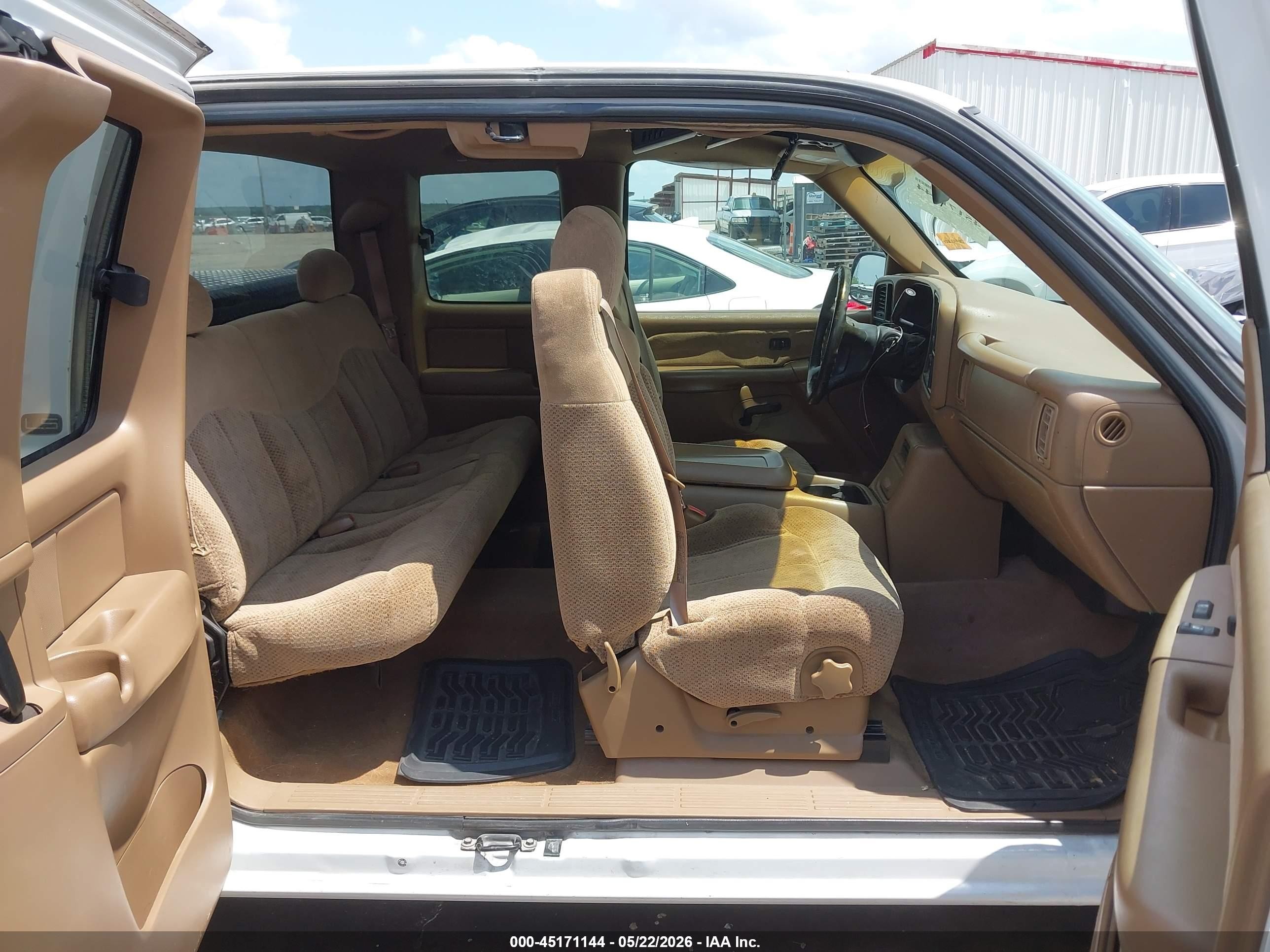 1999 Chevrolet Silverado 1500 Ls White vin: 2GCEC19T6X1160978