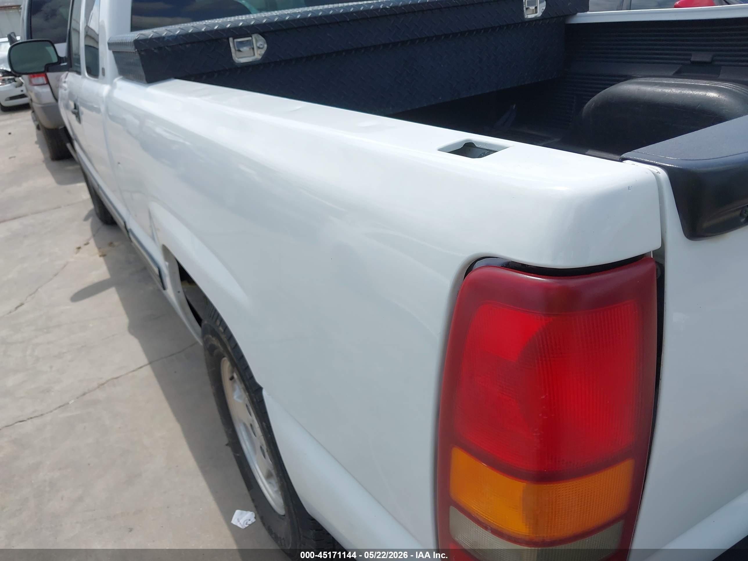 1999 Chevrolet Silverado 1500 Ls White vin: 2GCEC19T6X1160978