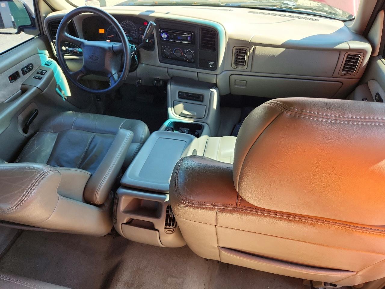 2000 Chevrolet Silverado C1500 Red vin: 2GCEC19T6Y1221196