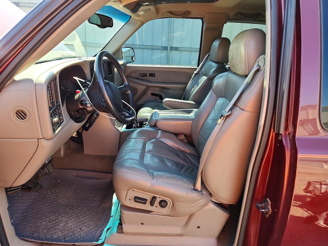 2000 Chevrolet Silverado C1500 Red vin: 2GCEC19T6Y1221196