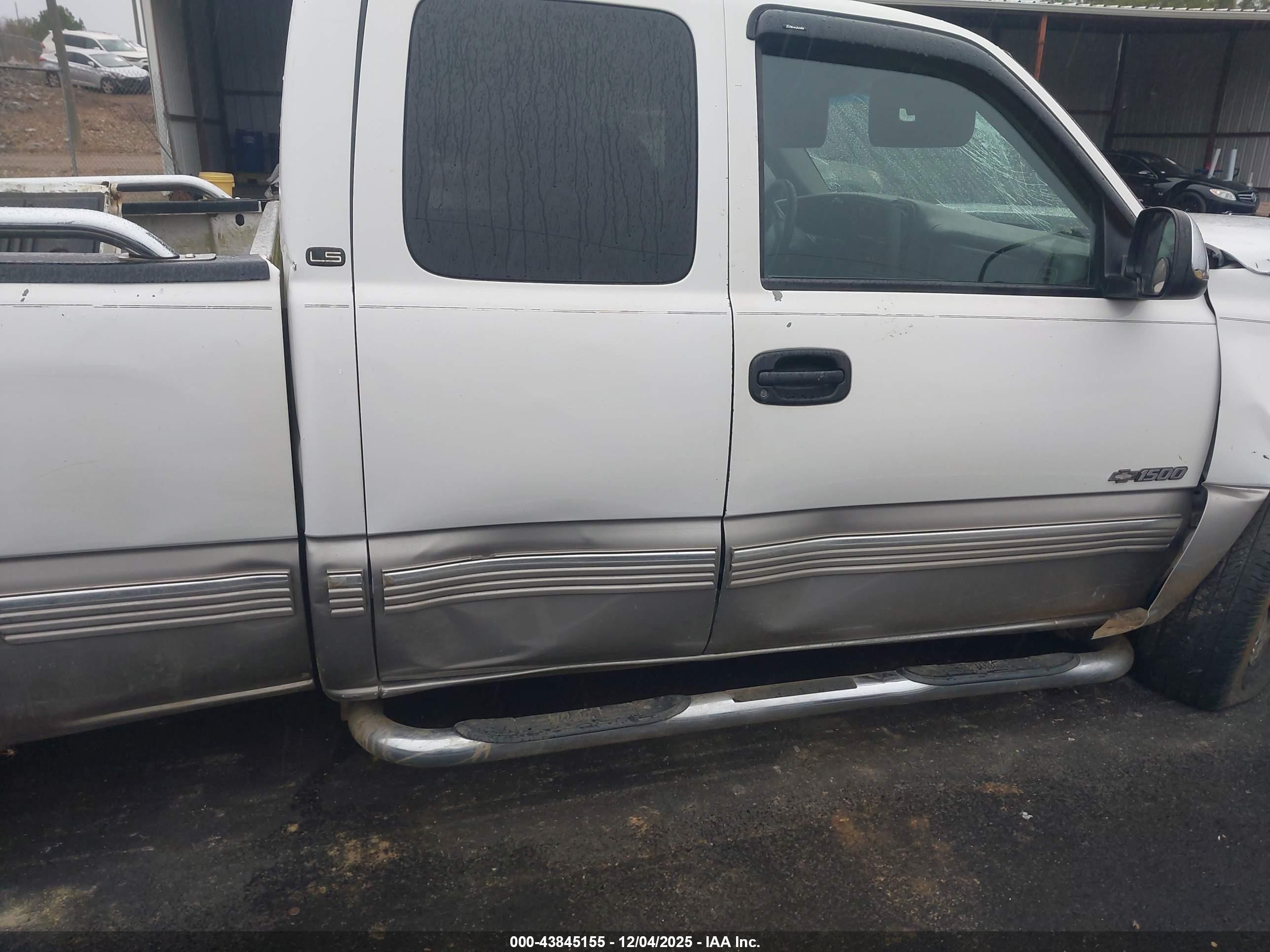 2000 Chevrolet Silverado 1500 Ls White vin: 2GCEC19T6Y1401035