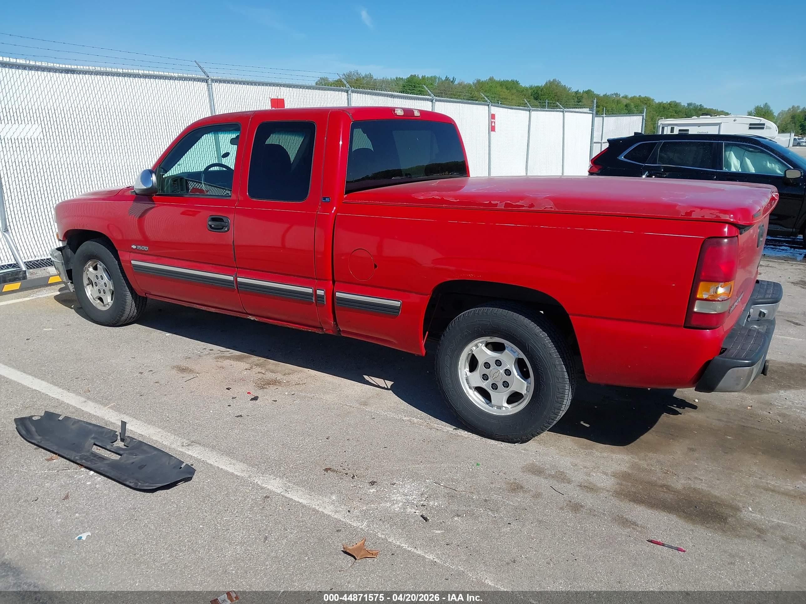 2001 Chevrolet Silverado 1500 Ls Красный vin: 2GCEC19T711395980