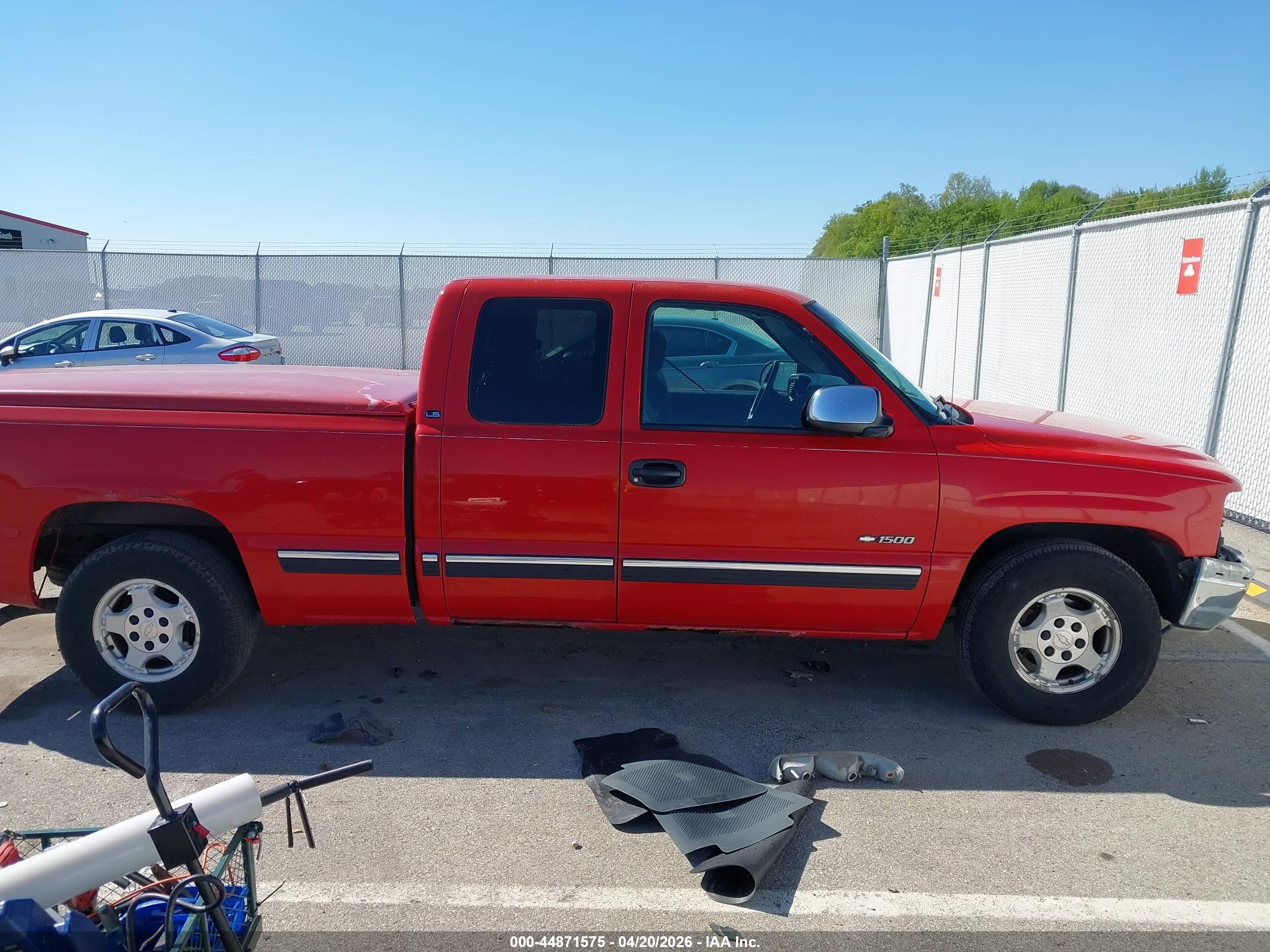 2001 Chevrolet Silverado 1500 Ls Красный vin: 2GCEC19T711395980