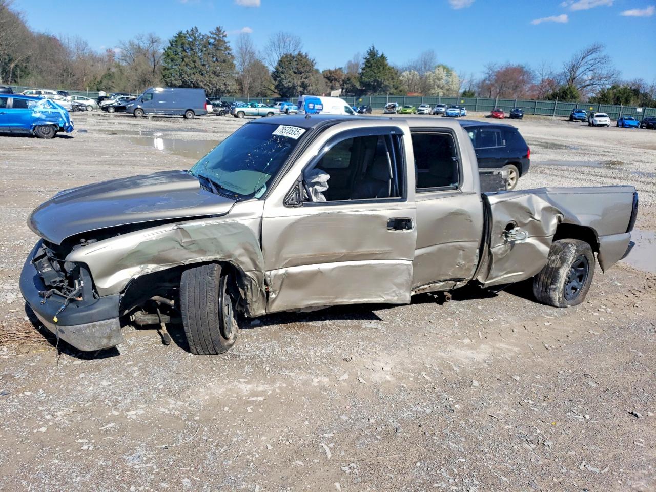 2002 Chevrolet Silverado C1500 Beige vin: 2GCEC19T721125231