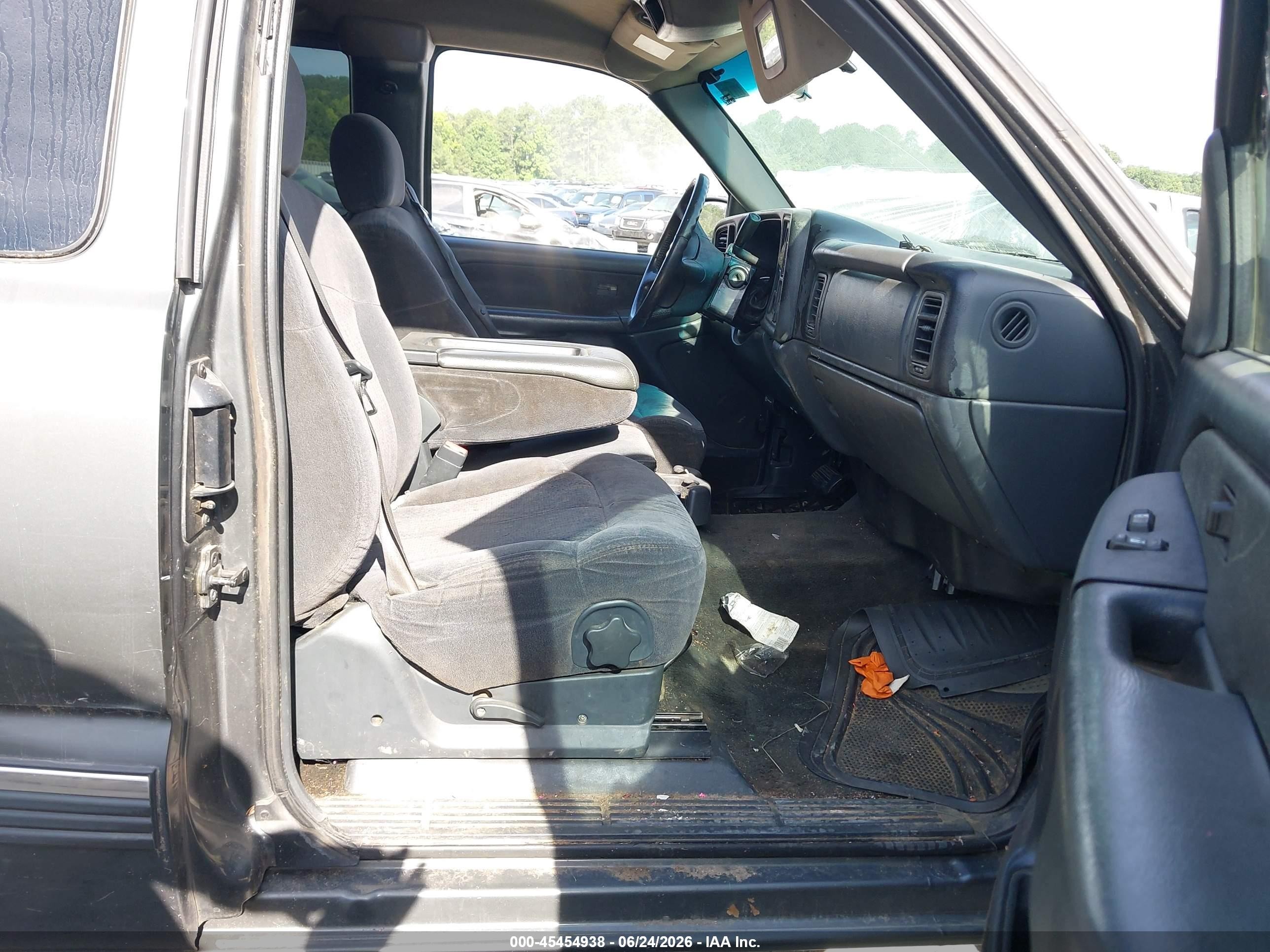 2002 Chevrolet Silverado 1500 Ls Black vin: 2GCEC19T721169181