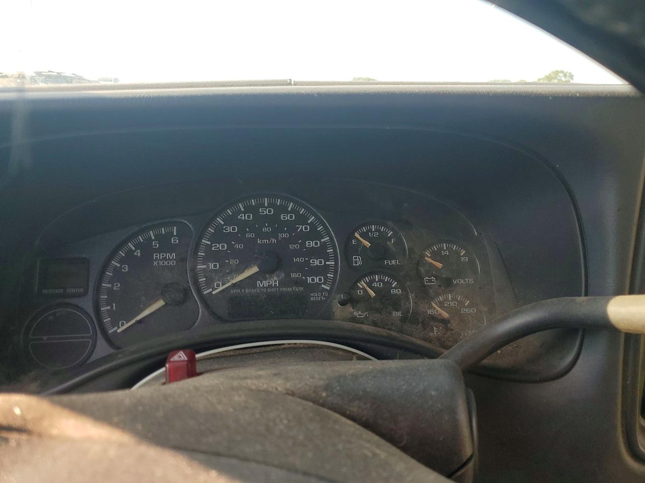 2002 Chevrolet Silverado C1500 Двухцветный vin: 2GCEC19T721364486