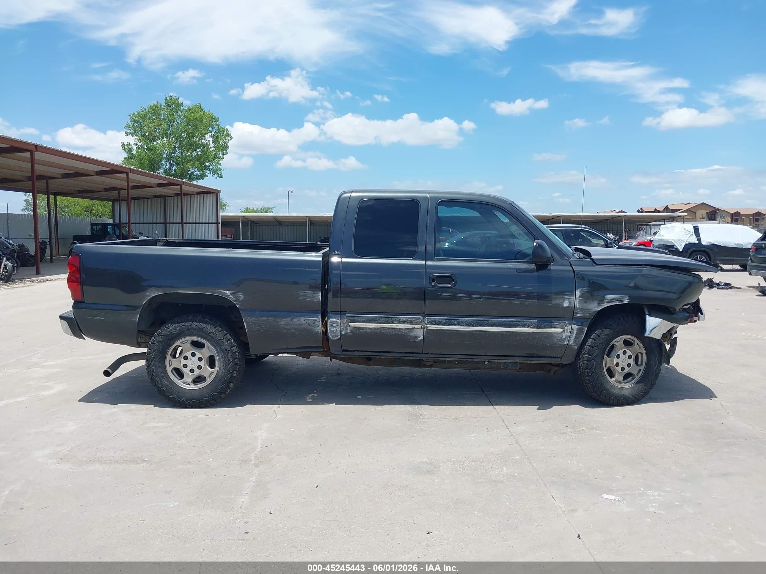 2003 Chevrolet Silverado 1500 Ls Black vin: 2GCEC19T731409198