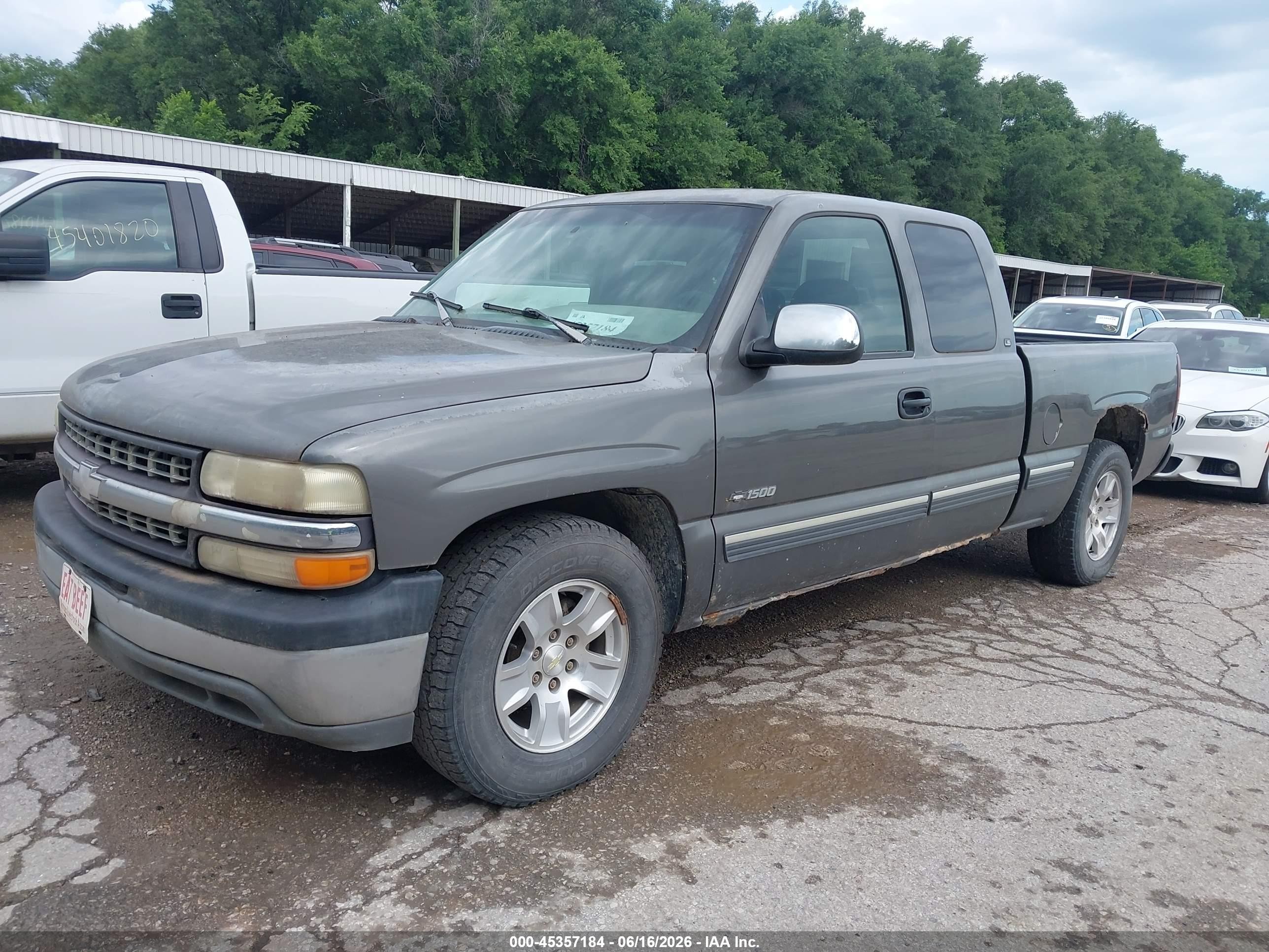 2000 Chevrolet Silverado 1500 Ls Gray vin: 2GCEC19T7Y1125447
