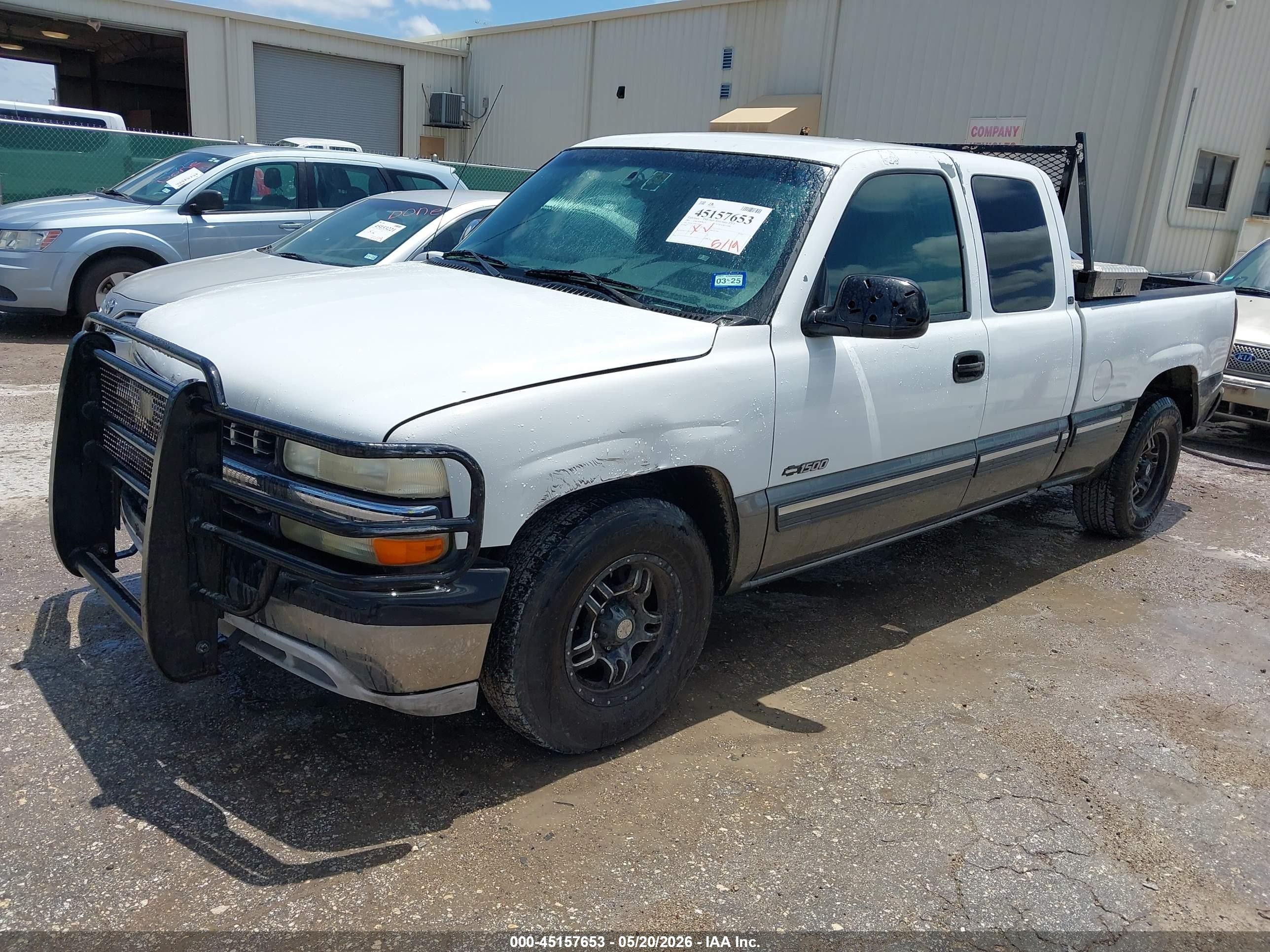 2001 Chevrolet Silverado 1500 Ls White vin: 2GCEC19T811326618