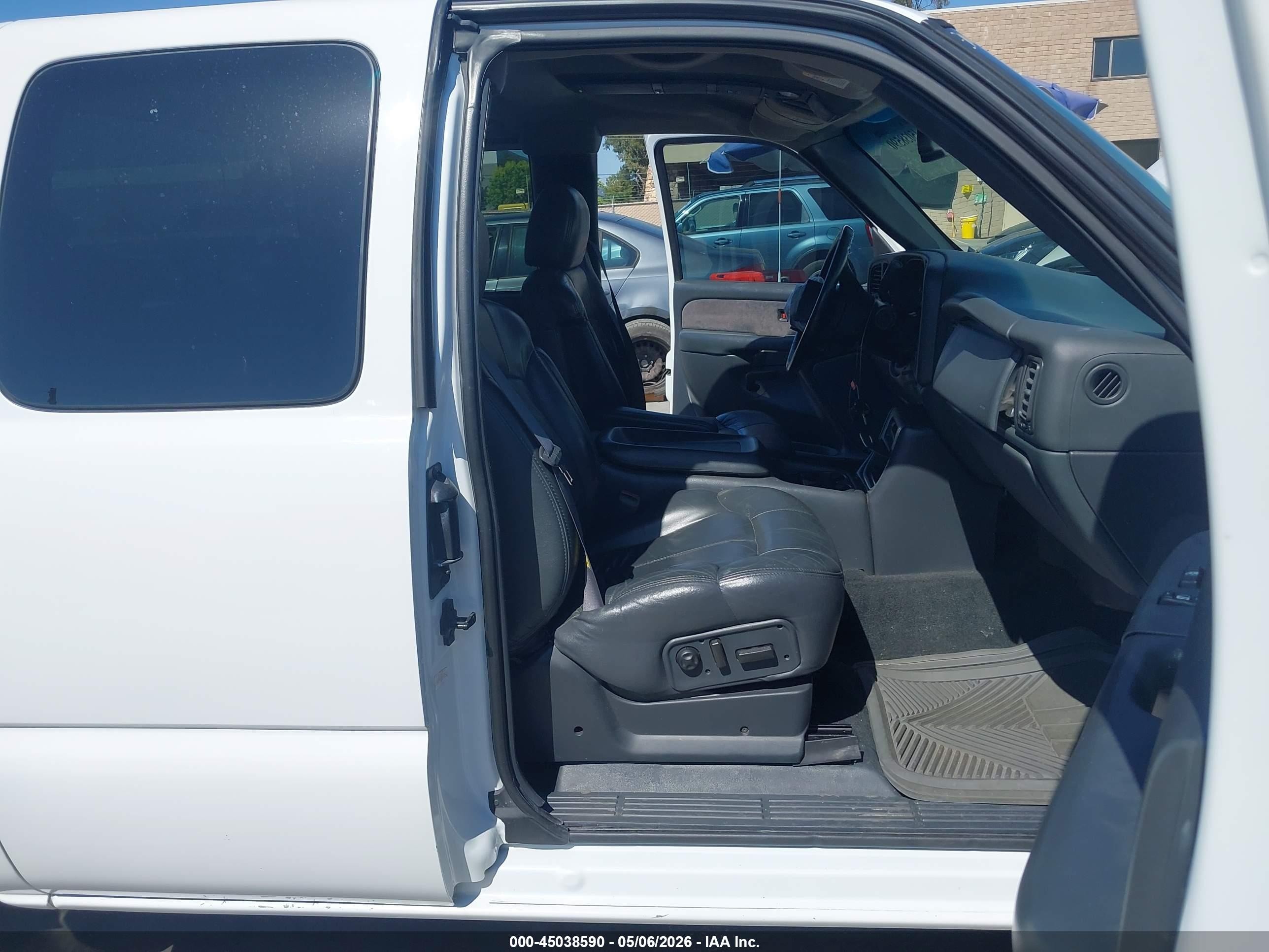 2002 Chevrolet Silverado 1500 Lt White vin: 2GCEC19T821121060