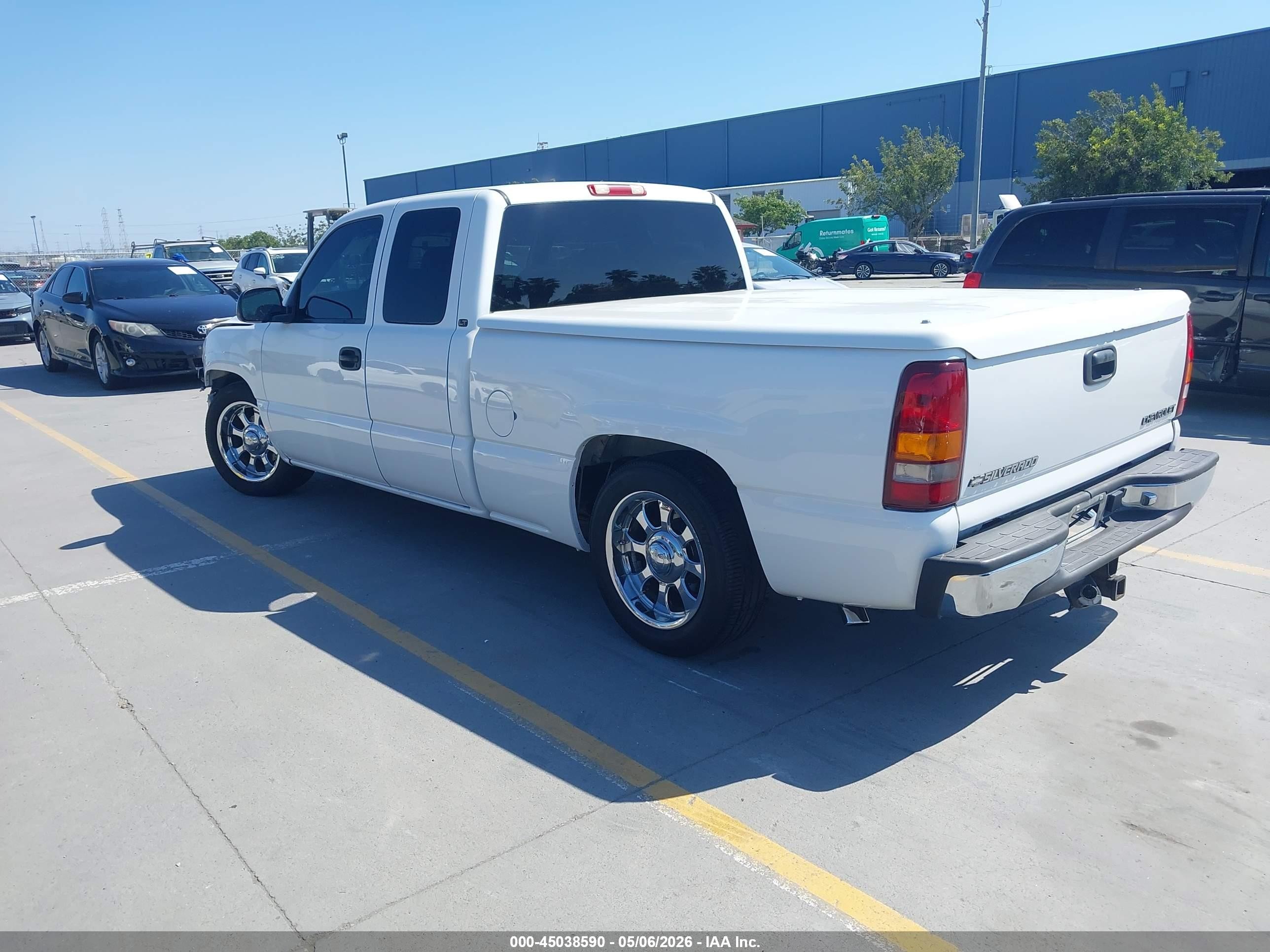 2002 Chevrolet Silverado 1500 Lt White vin: 2GCEC19T821121060