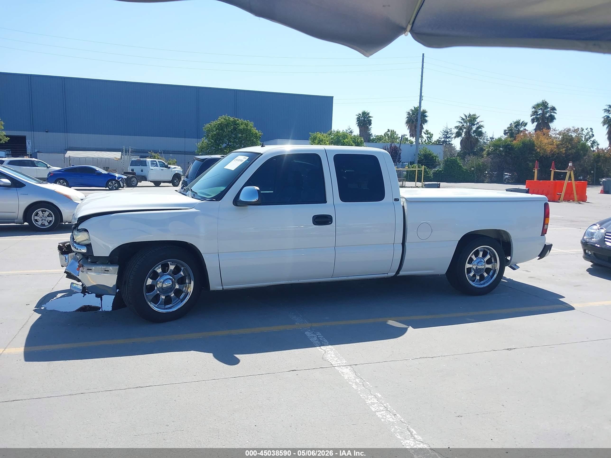 2002 Chevrolet Silverado 1500 Lt White vin: 2GCEC19T821121060