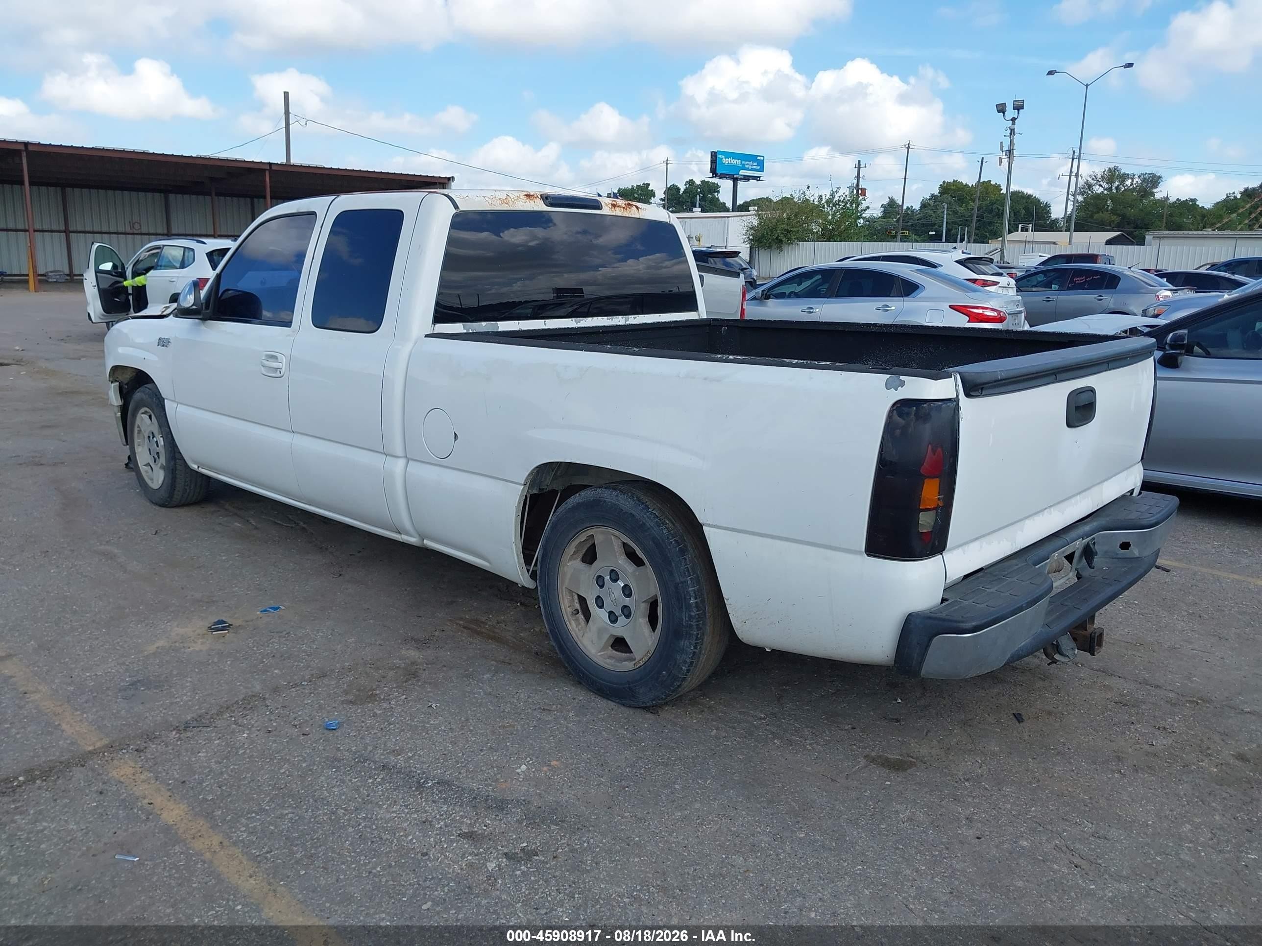 2002 Chevrolet Silverado 1500 Ls White vin: 2GCEC19T821326183