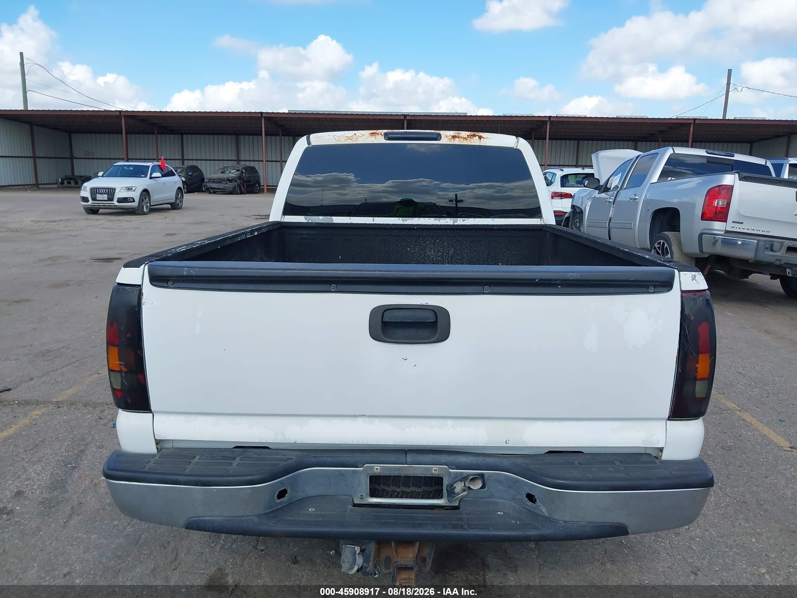 2002 Chevrolet Silverado 1500 Ls White vin: 2GCEC19T821326183