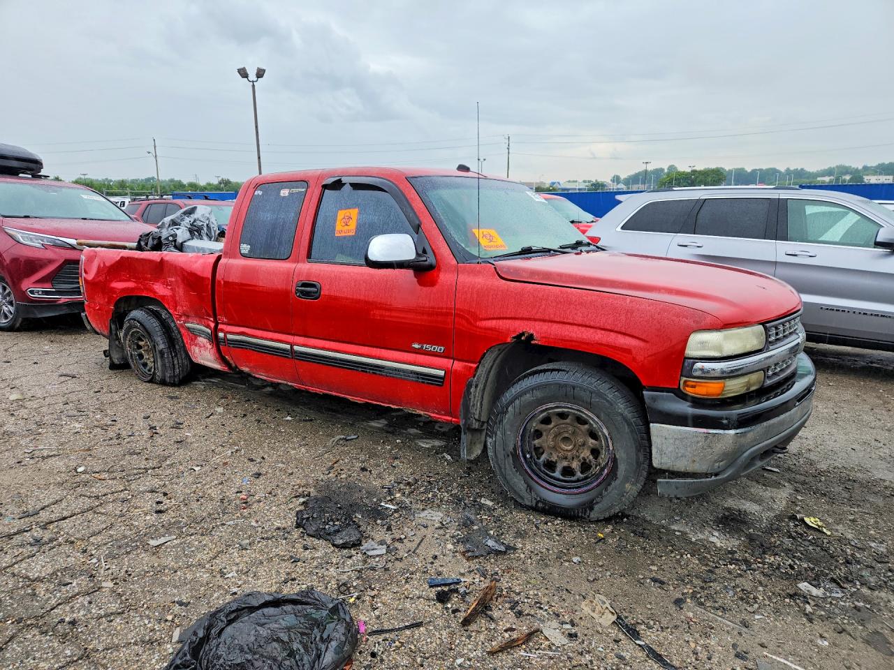 2002 Chevrolet Silverado C1500 Red vin: 2GCEC19T821341900