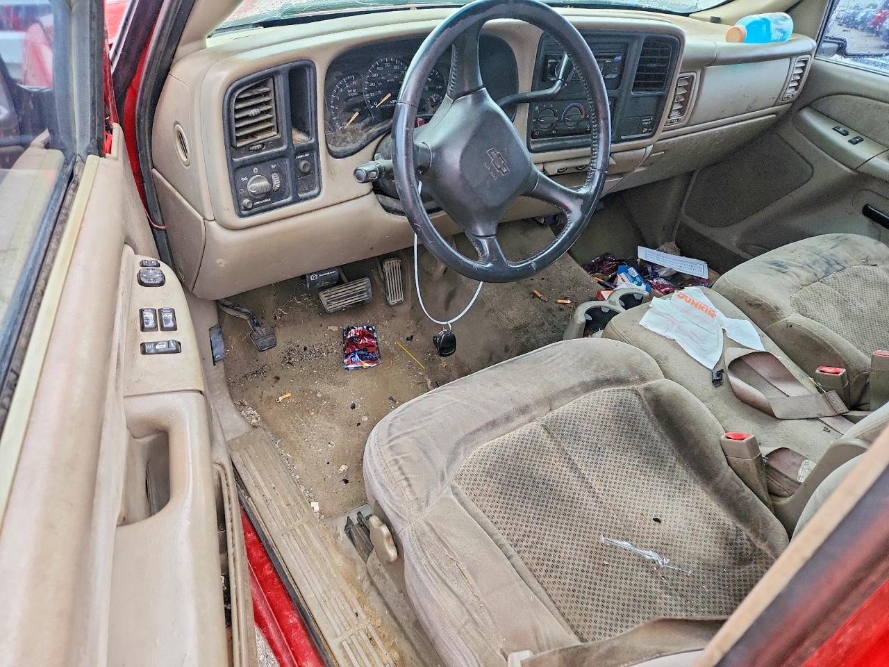 2002 Chevrolet Silverado C1500 Red vin: 2GCEC19T821341900