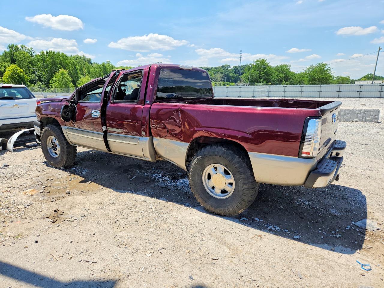 2003 Chevrolet Silverado C1500 Brown vin: 2GCEC19T831180305