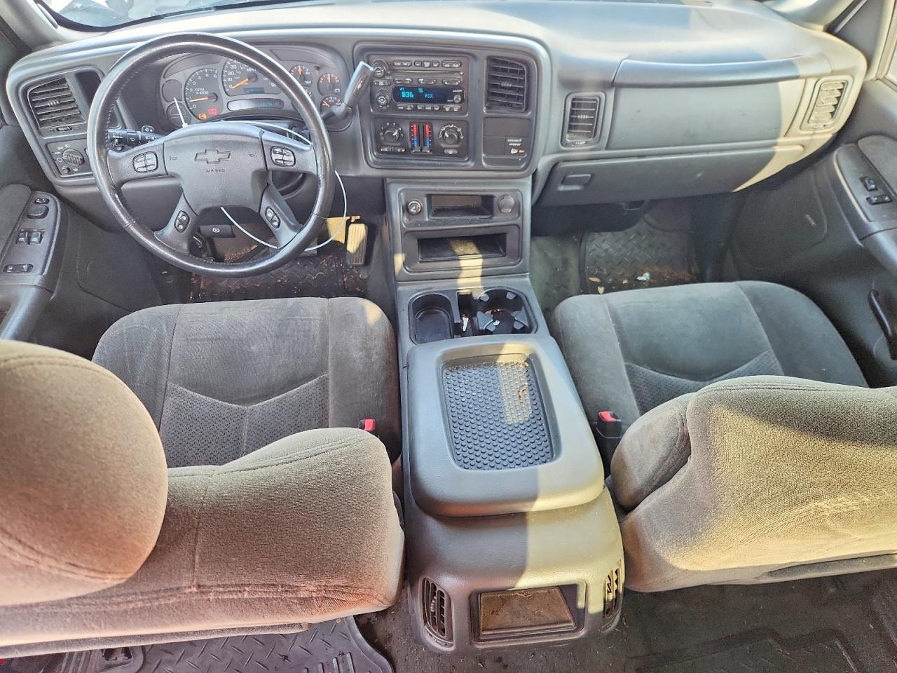 2003 Chevrolet Silverado C1500 White vin: 2GCEC19T831231978