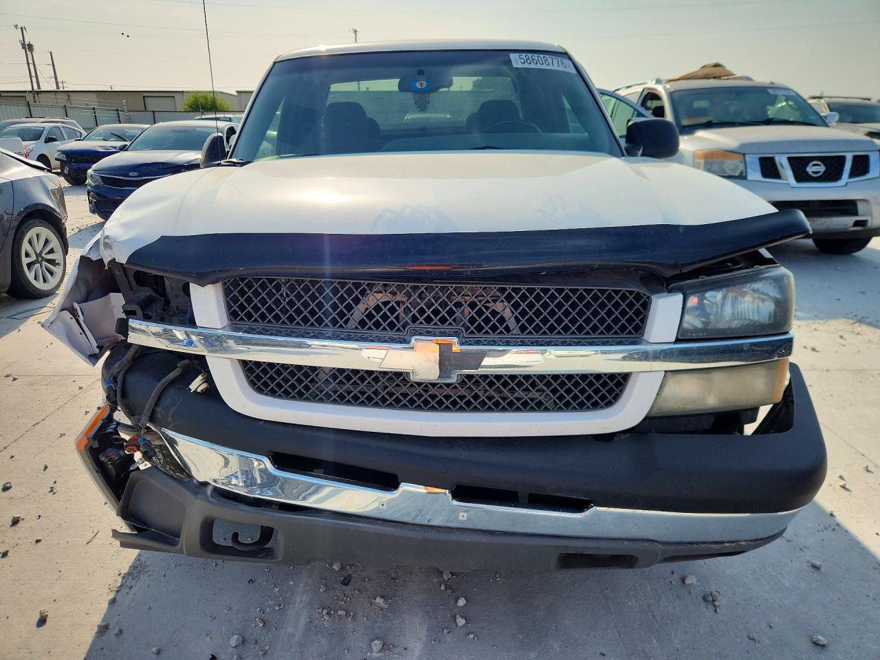 2003 Chevrolet Silverado C1500 White vin: 2GCEC19T831231978