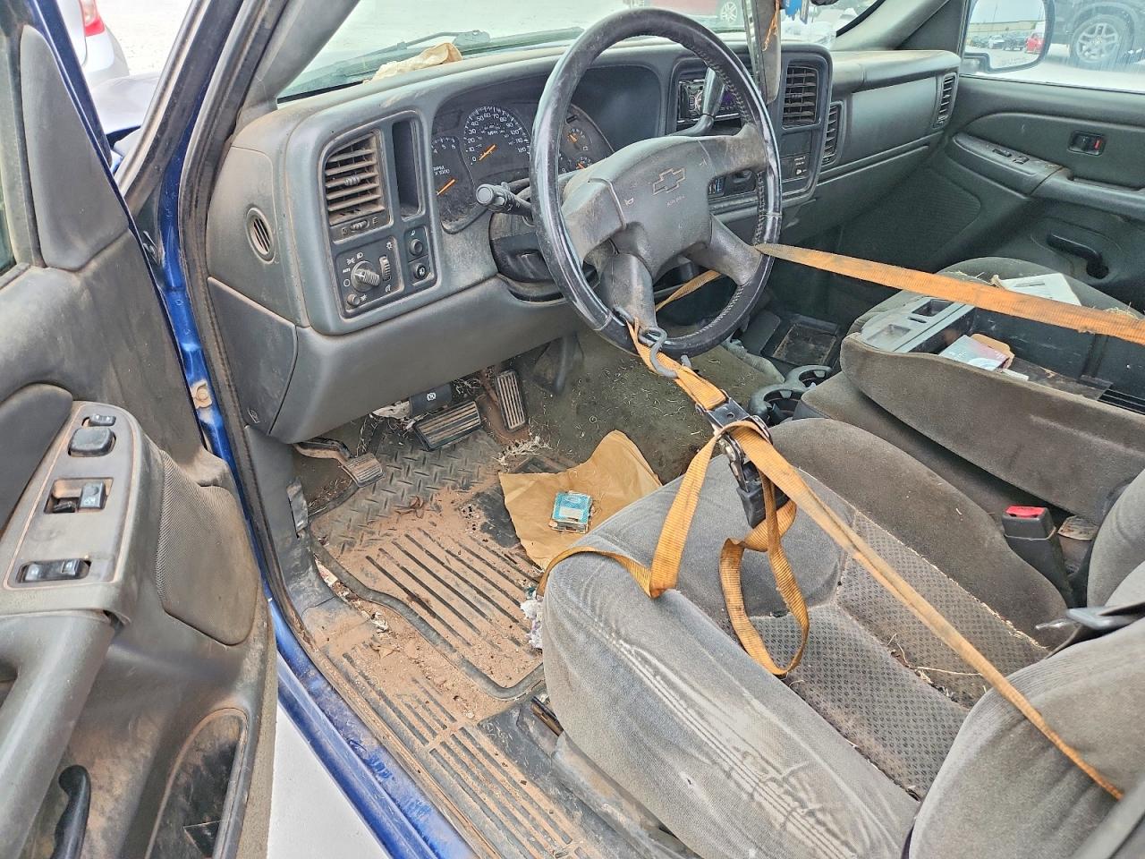2004 Chevrolet Silverado C1500 Blue vin: 2GCEC19T841185442