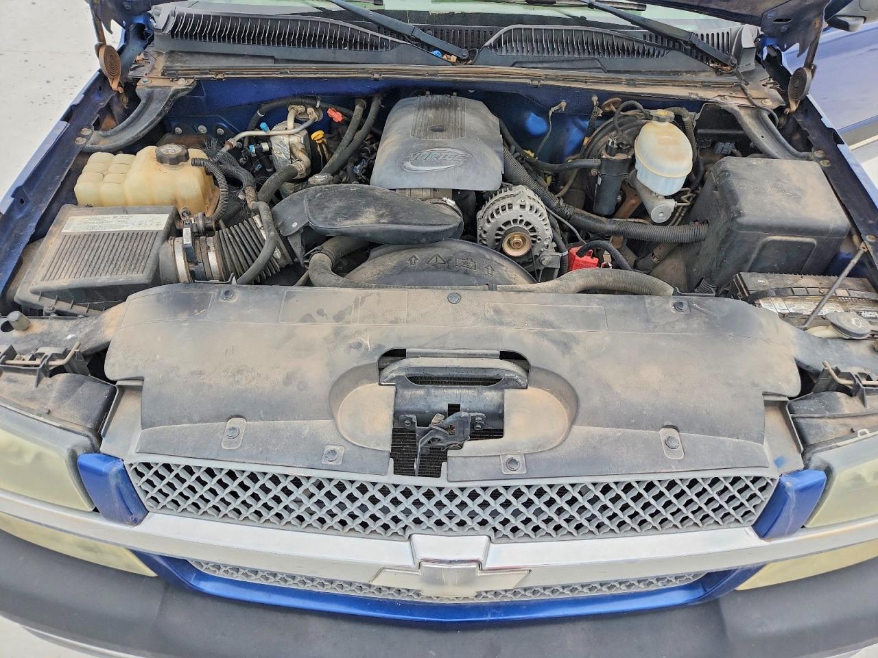 2004 Chevrolet Silverado C1500 Blue vin: 2GCEC19T841185442