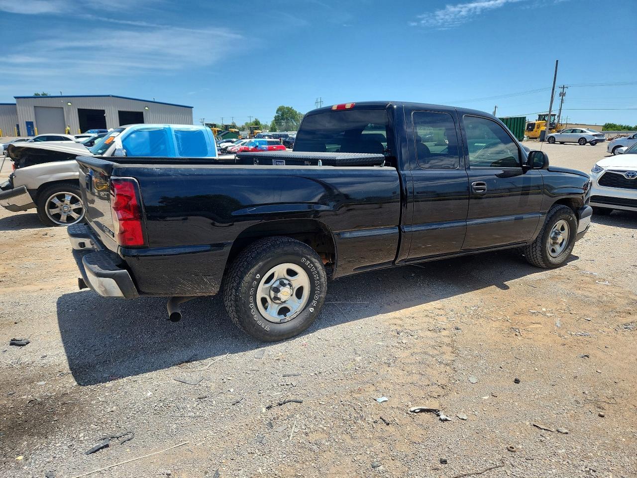 2004 Chevrolet Silverado C1500 Black vin: 2GCEC19T841204216