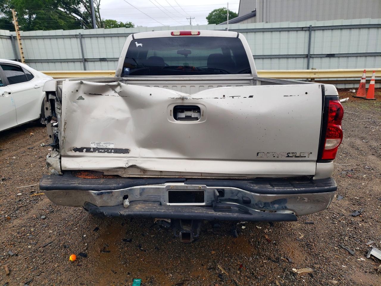 2004 Chevrolet Silverado C1500 Gray vin: 2GCEC19T841217953