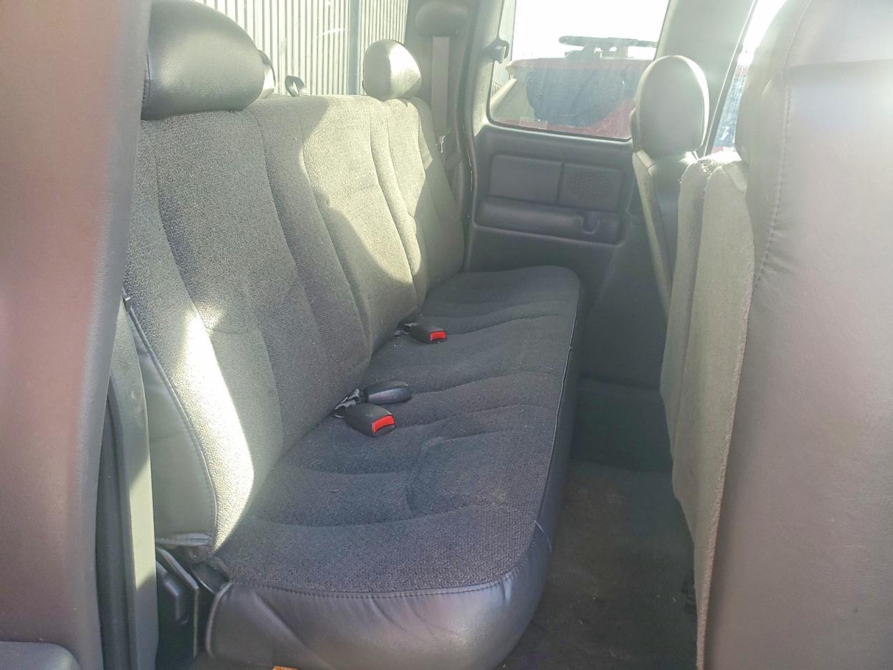 2004 Chevrolet Silverado C1500 Черный vin: 2GCEC19T841262262