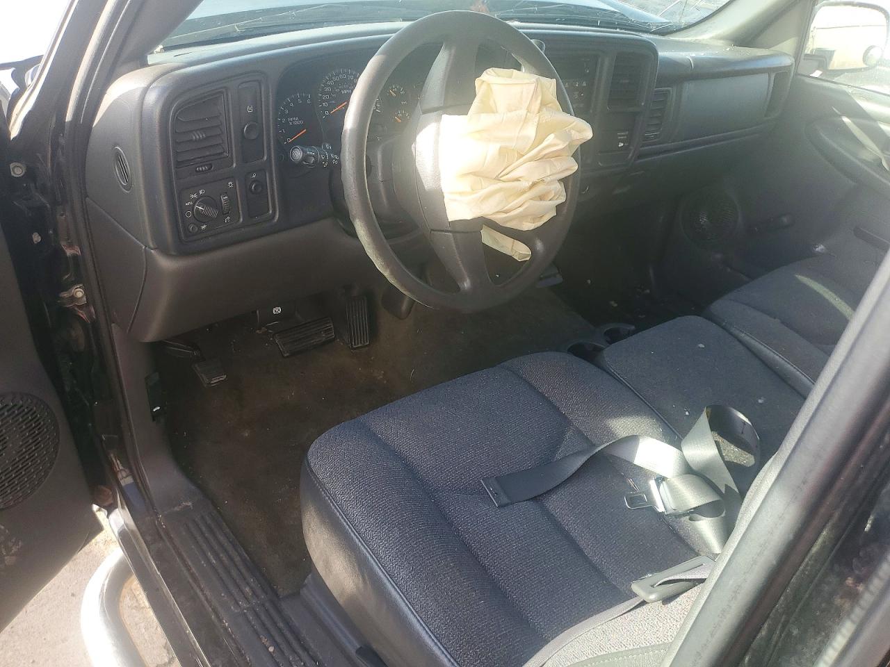 2004 Chevrolet Silverado C1500 Черный vin: 2GCEC19T841262262