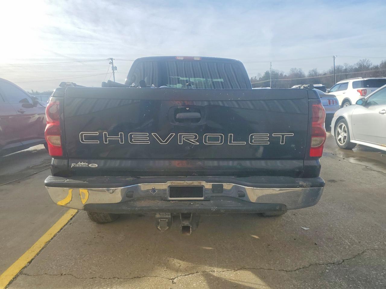2004 Chevrolet Silverado C1500 Черный vin: 2GCEC19T841262262