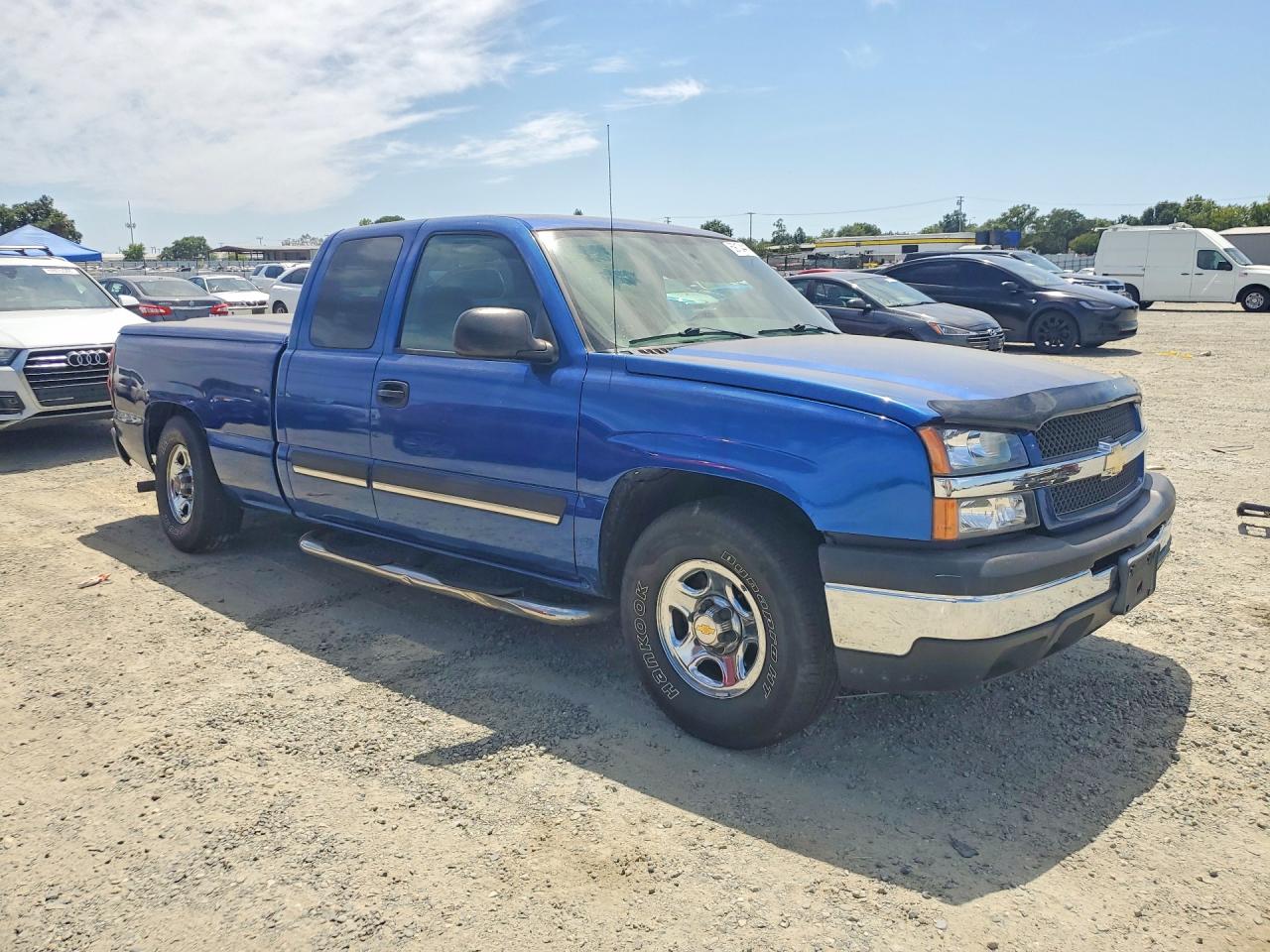 2004 Chevrolet Silverado C1500 Blue vin: 2GCEC19T841288179