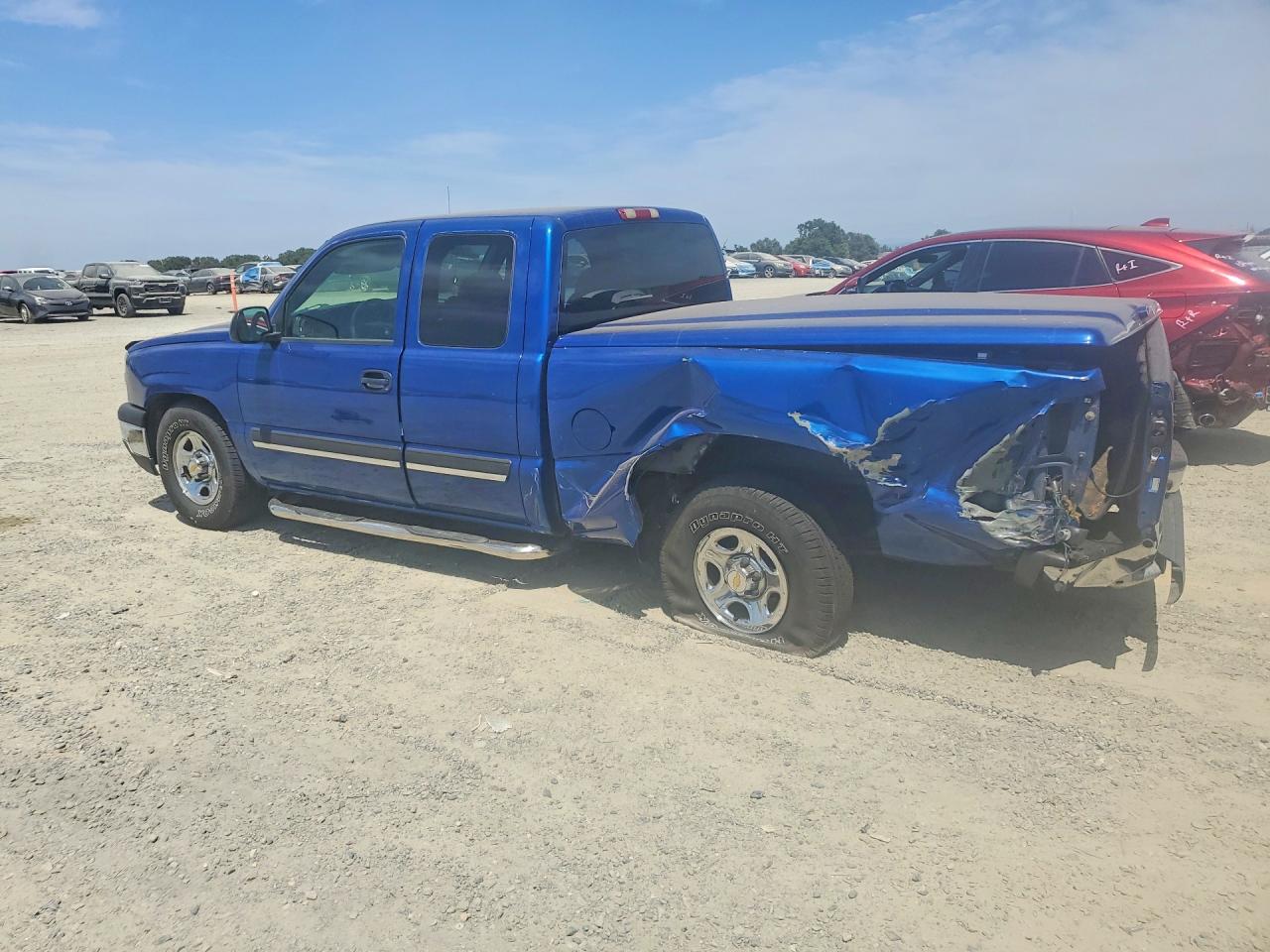 2004 Chevrolet Silverado C1500 Blue vin: 2GCEC19T841288179