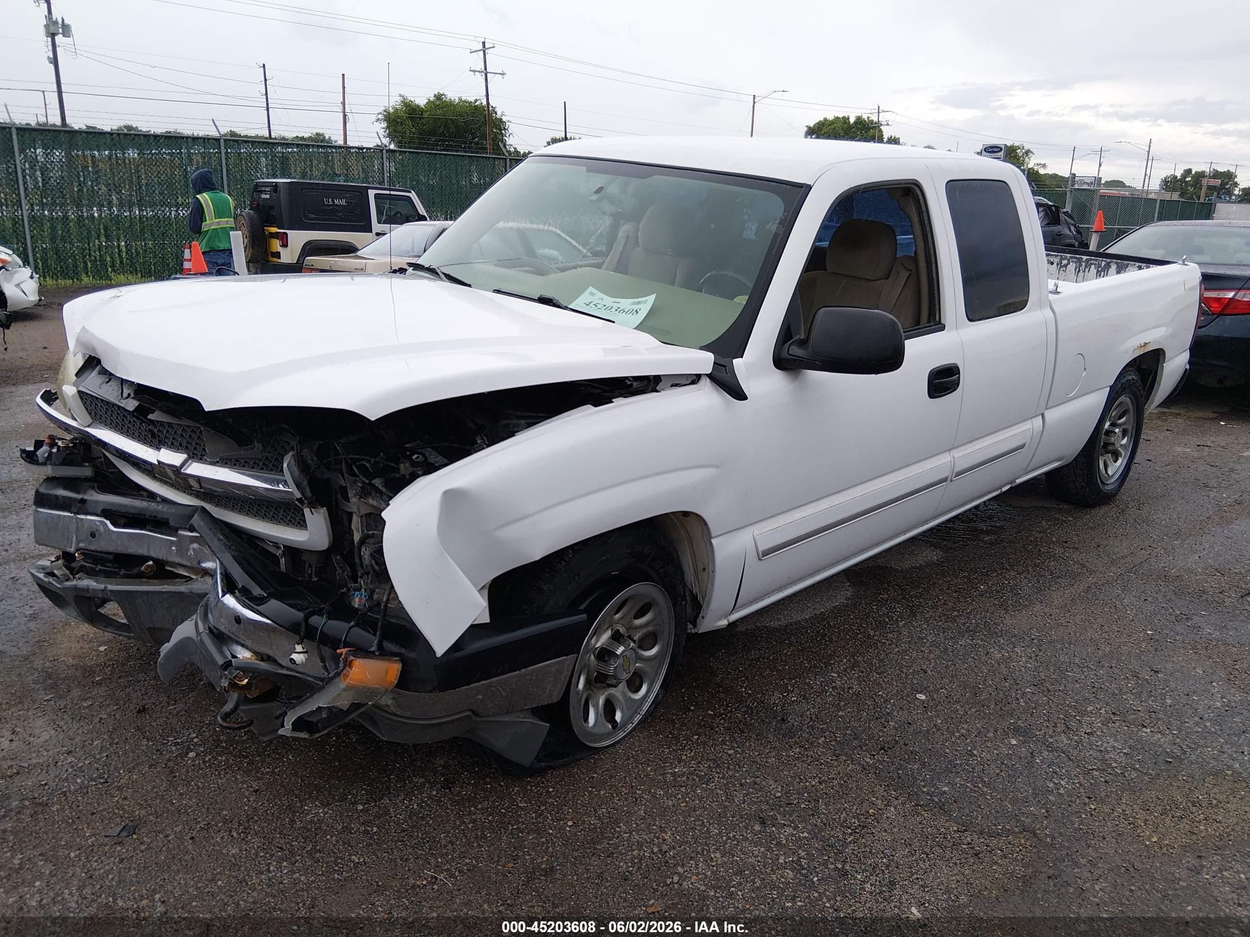 2005 Chevrolet Silverado 1500 Ls White vin: 2GCEC19T851251196