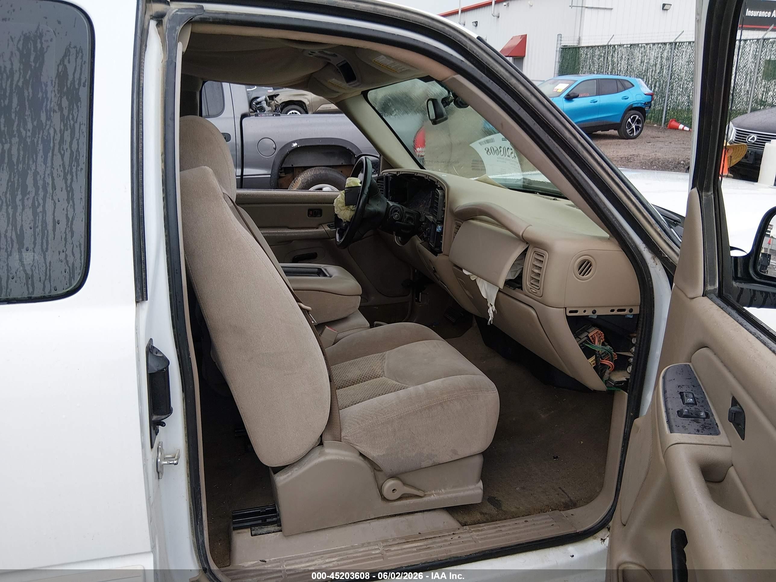 2005 Chevrolet Silverado 1500 Ls White vin: 2GCEC19T851251196