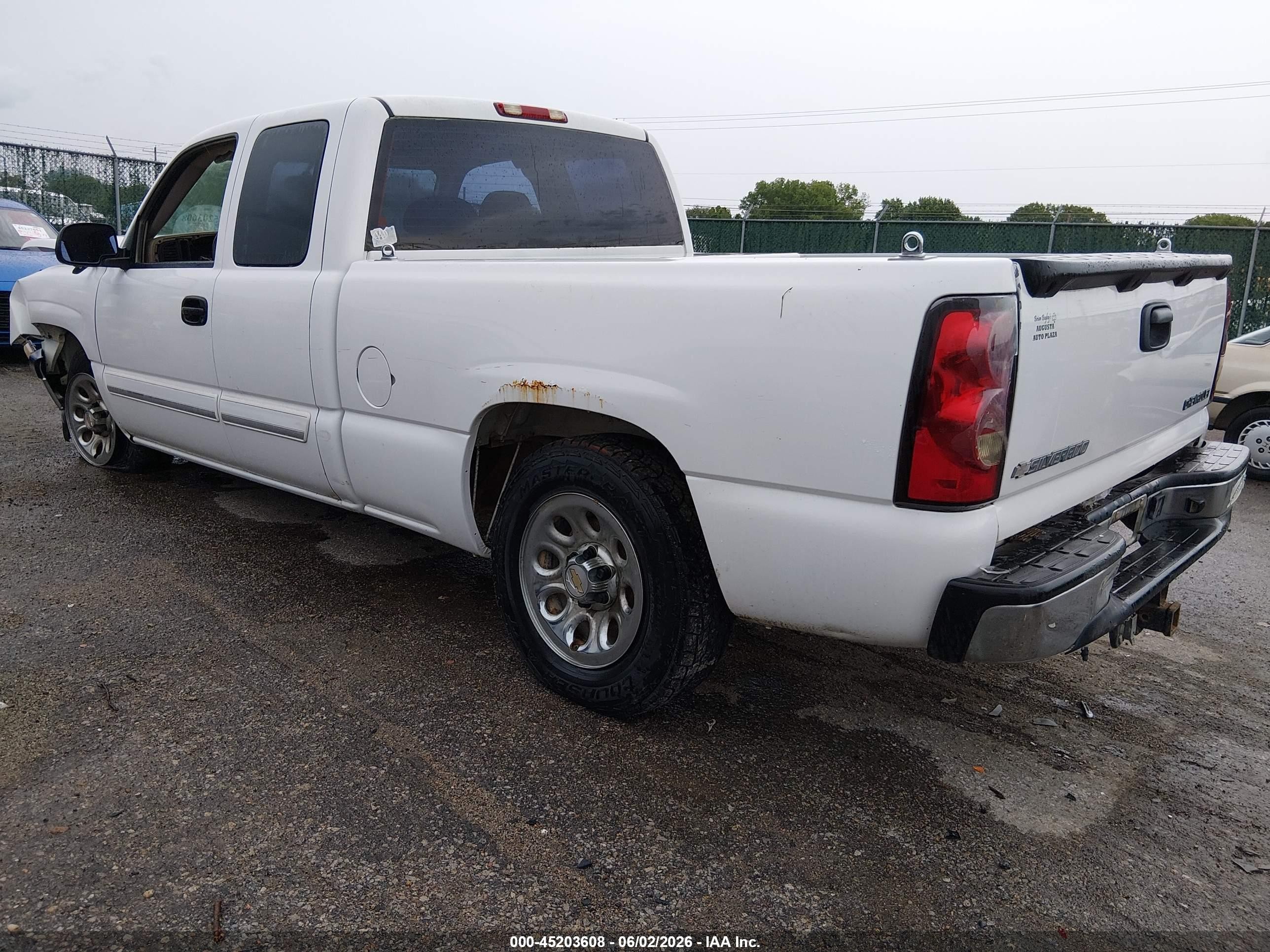 2005 Chevrolet Silverado 1500 Ls White vin: 2GCEC19T851251196