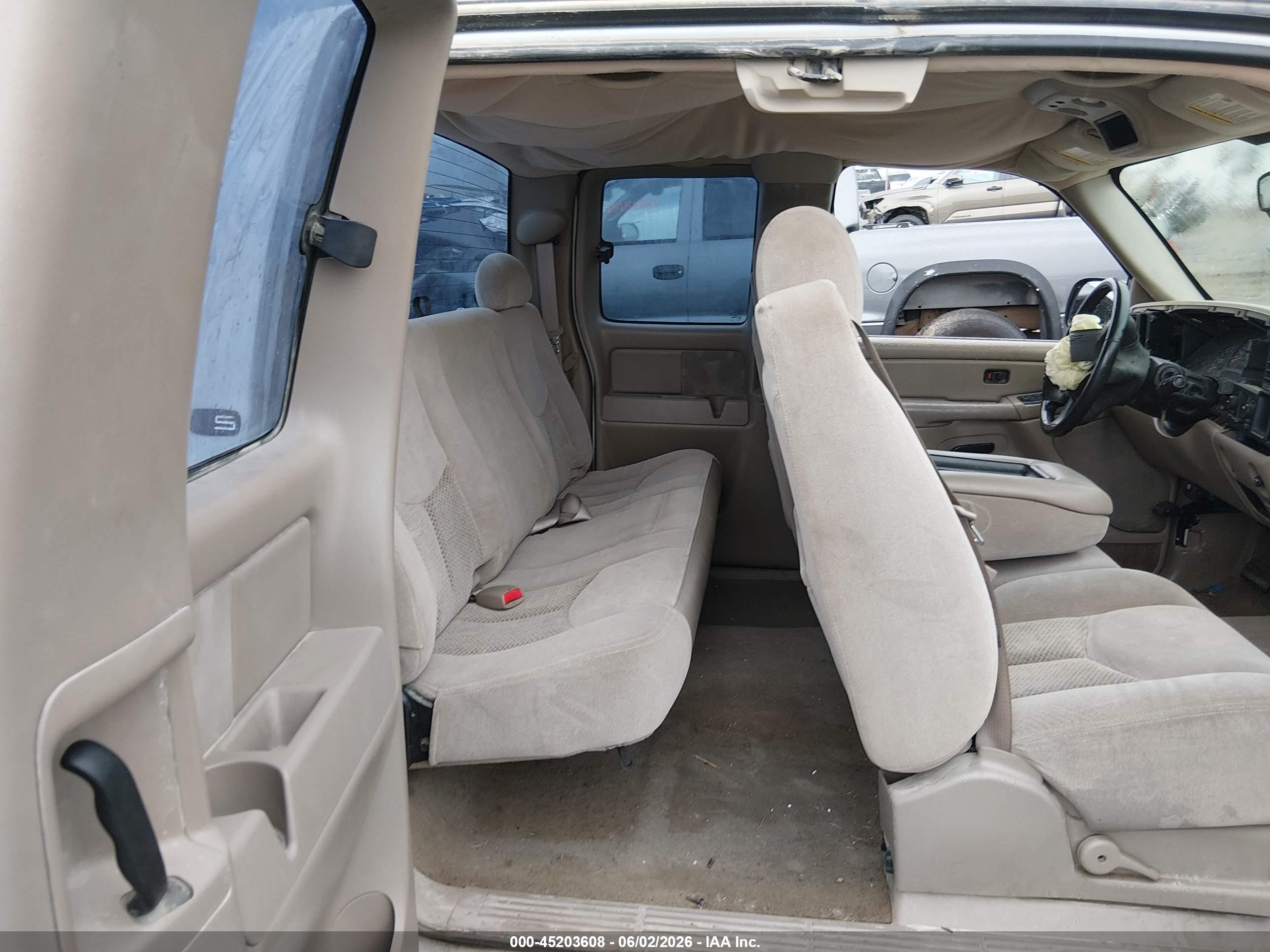 2005 Chevrolet Silverado 1500 Ls White vin: 2GCEC19T851251196