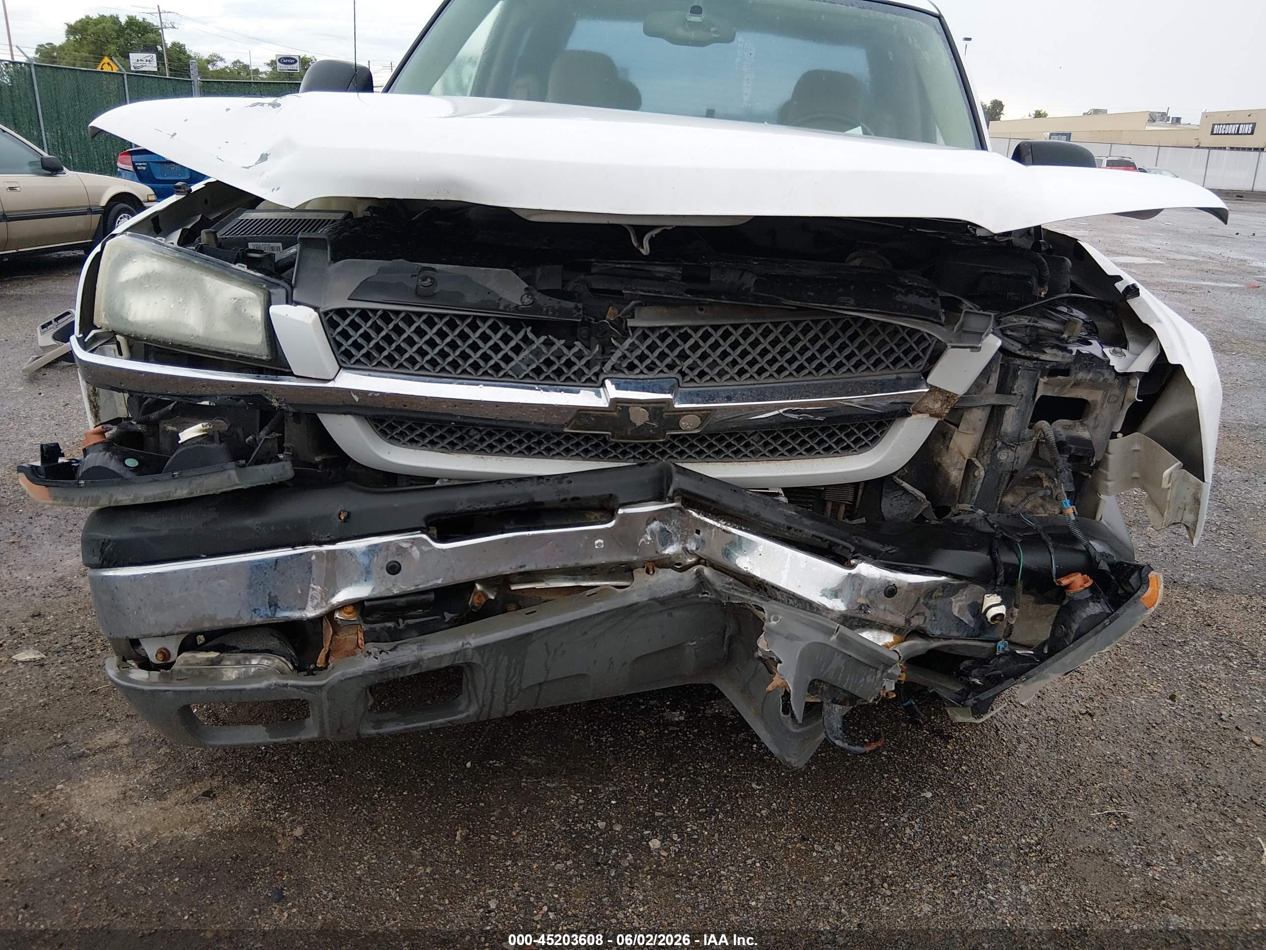 2005 Chevrolet Silverado 1500 Ls White vin: 2GCEC19T851251196