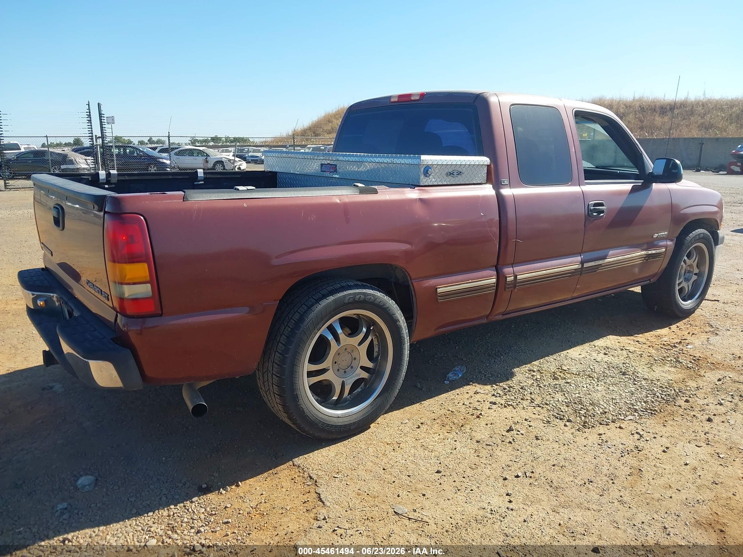 1999 Chevrolet Silverado 1500 Ls Burgundy vin: 2GCEC19T8X1173358