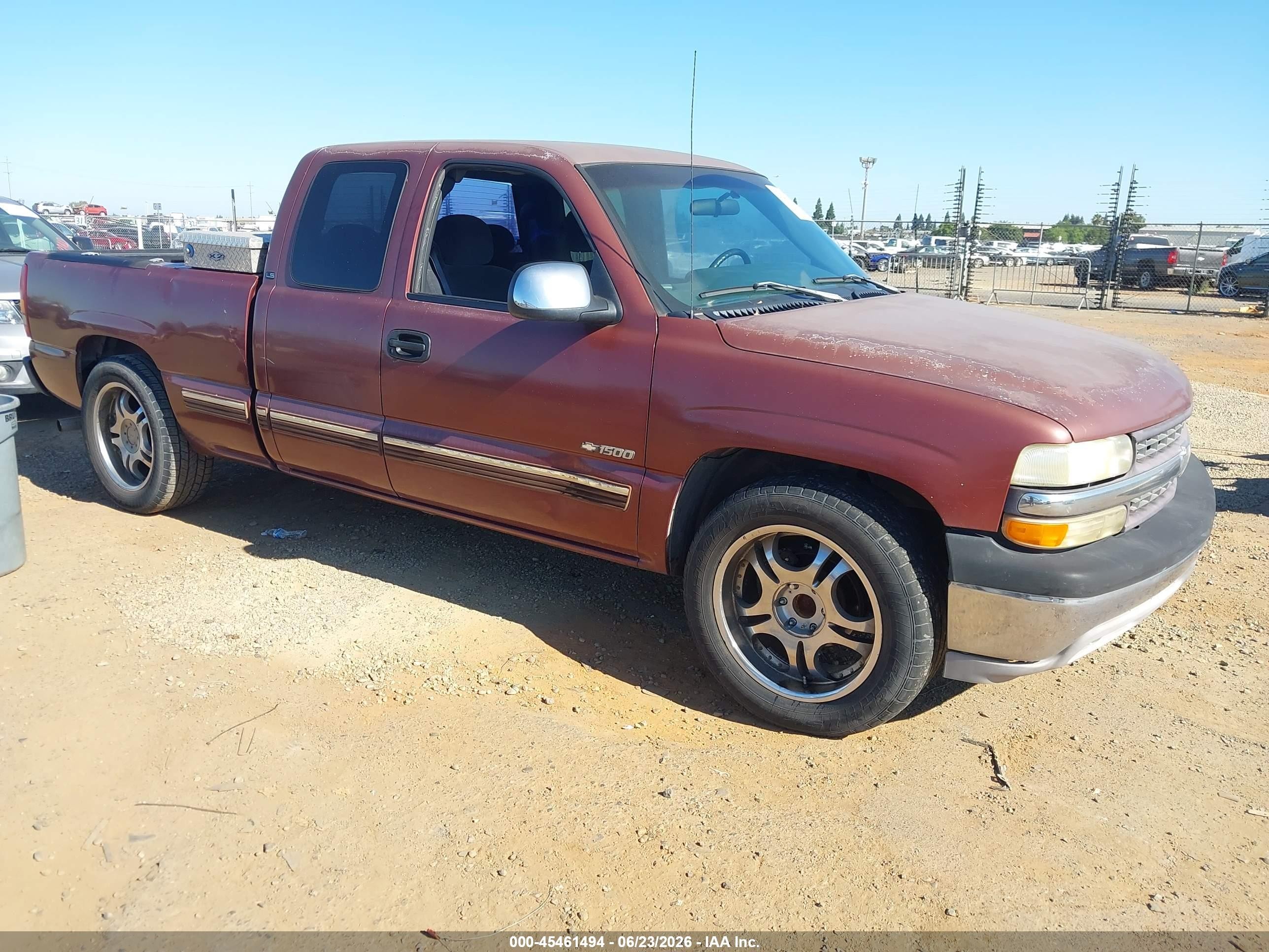 1999 Chevrolet Silverado 1500 Ls Burgundy vin: 2GCEC19T8X1173358