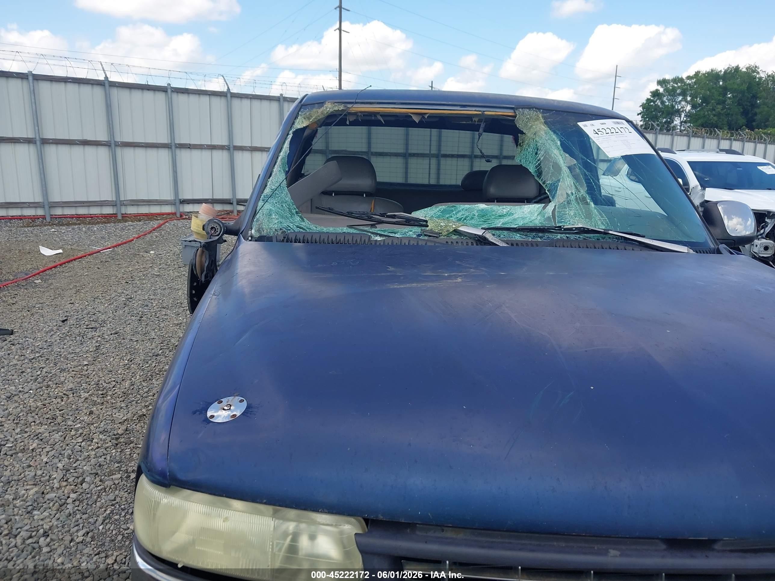 1999 Chevrolet Silverado 1500 Lt Blue vin: 2GCEC19T8X1272875