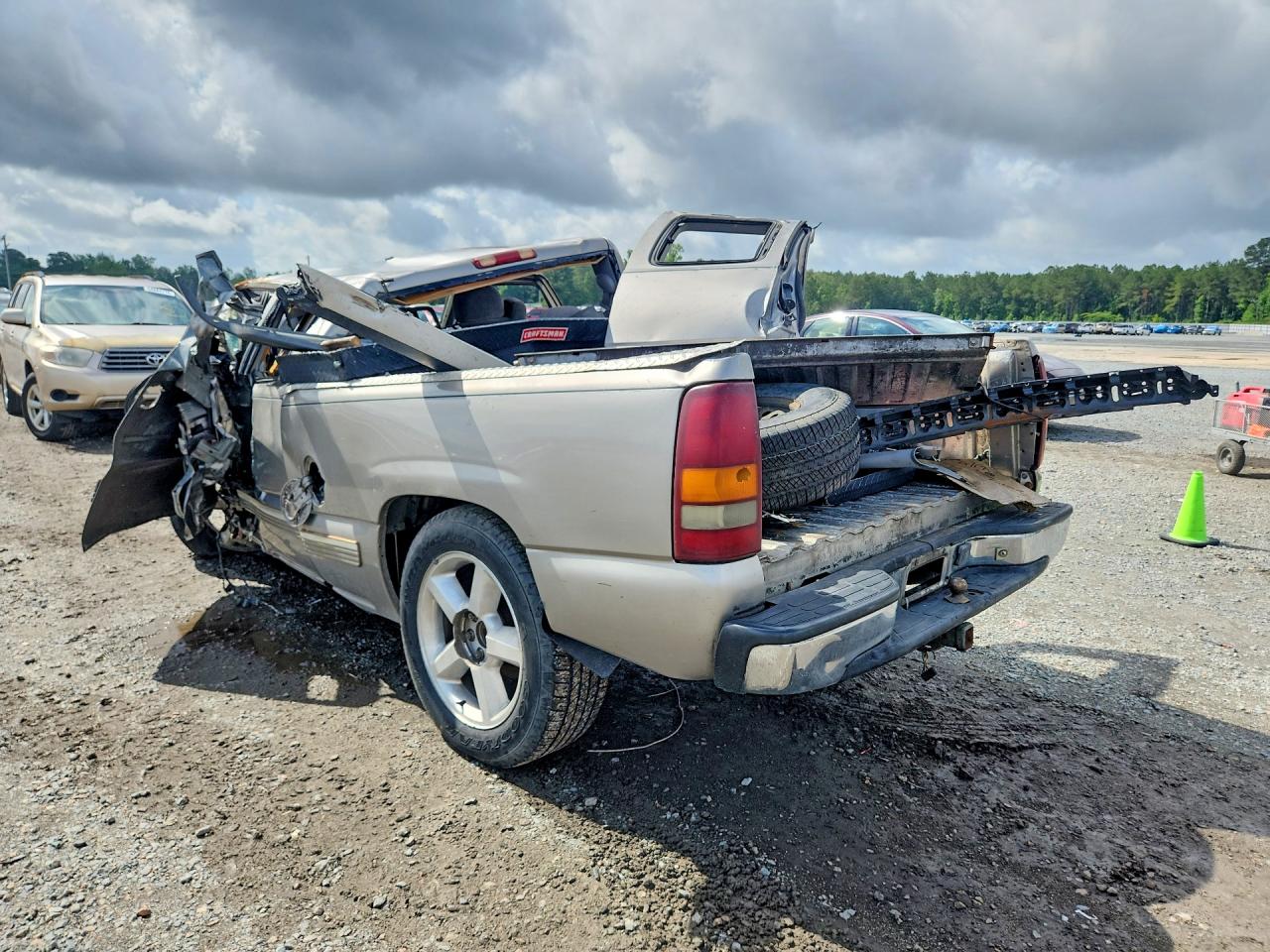 2000 Chevrolet Silverado C1500 Gray vin: 2GCEC19T8Y1114960