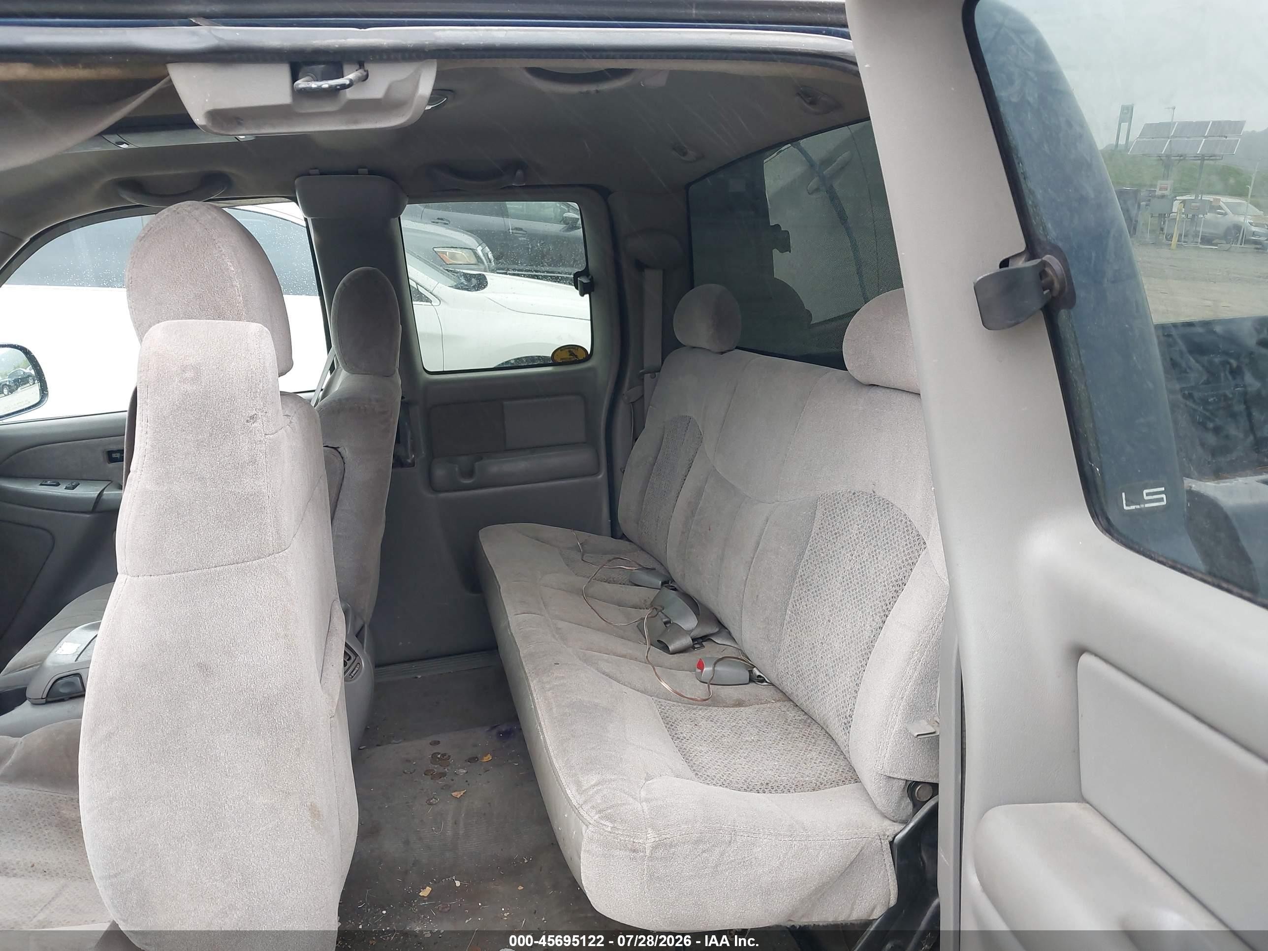 2000 Chevrolet Silverado 1500 Ls Blue vin: 2GCEC19T8Y1349682