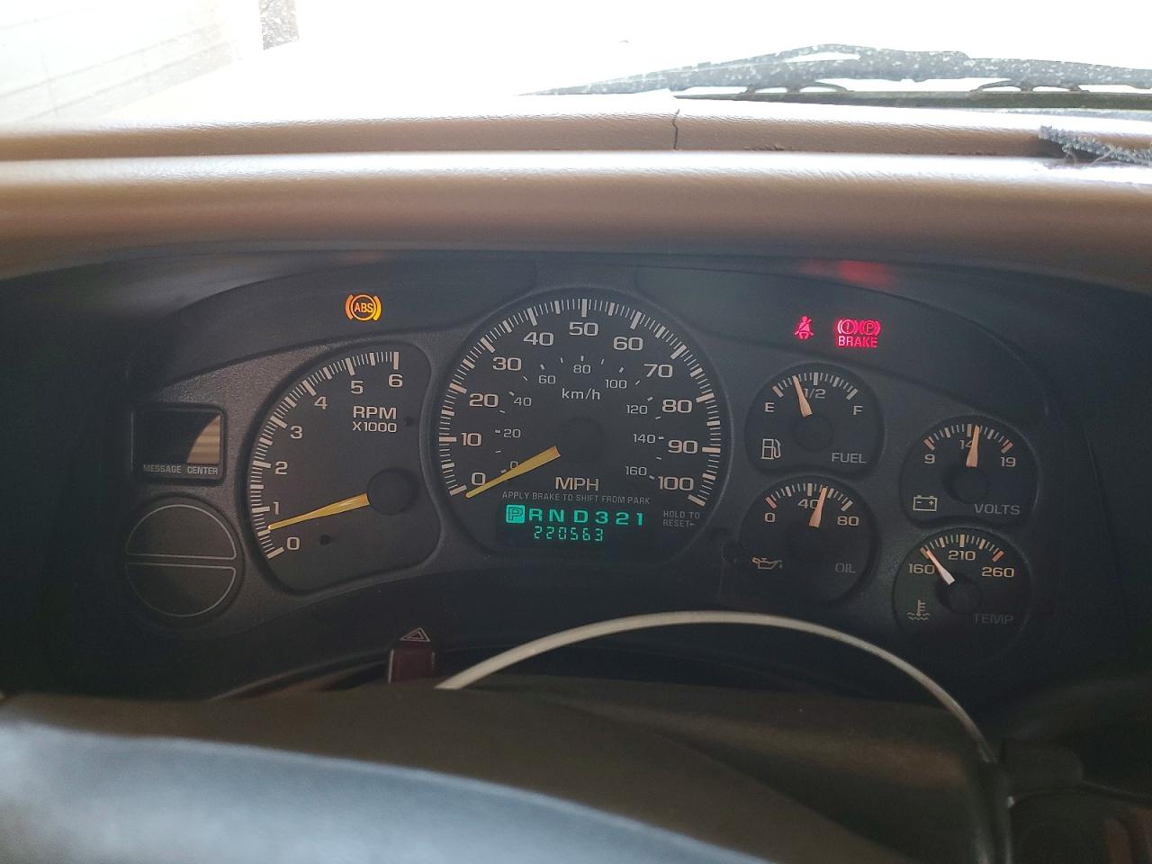 2000 Chevrolet Silverado C1500 Gold vin: 2GCEC19T8Y1351335